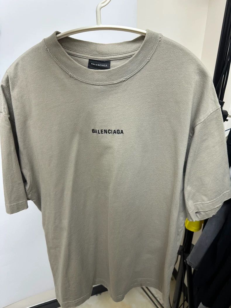 Balenciaga Balenciaga Embroidered Letter Short Sleeve Size US XS / EU 42 / 0 - 1 Thumbnail