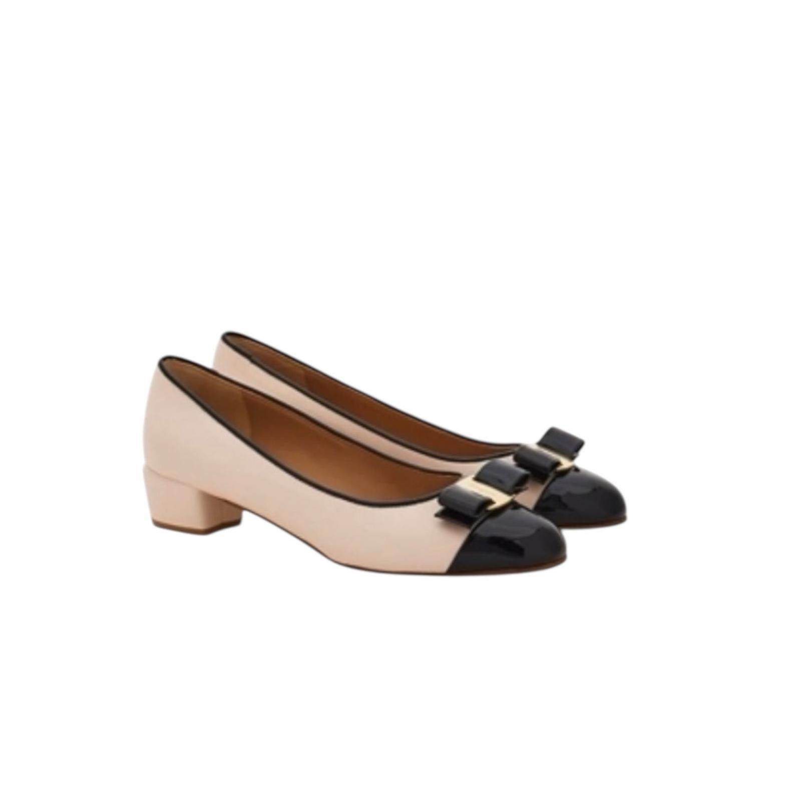 Salvatore Ferragamo Ferragamo Vara Pump Size US 7.5 / IT 37.5 - 2 Thumbnail