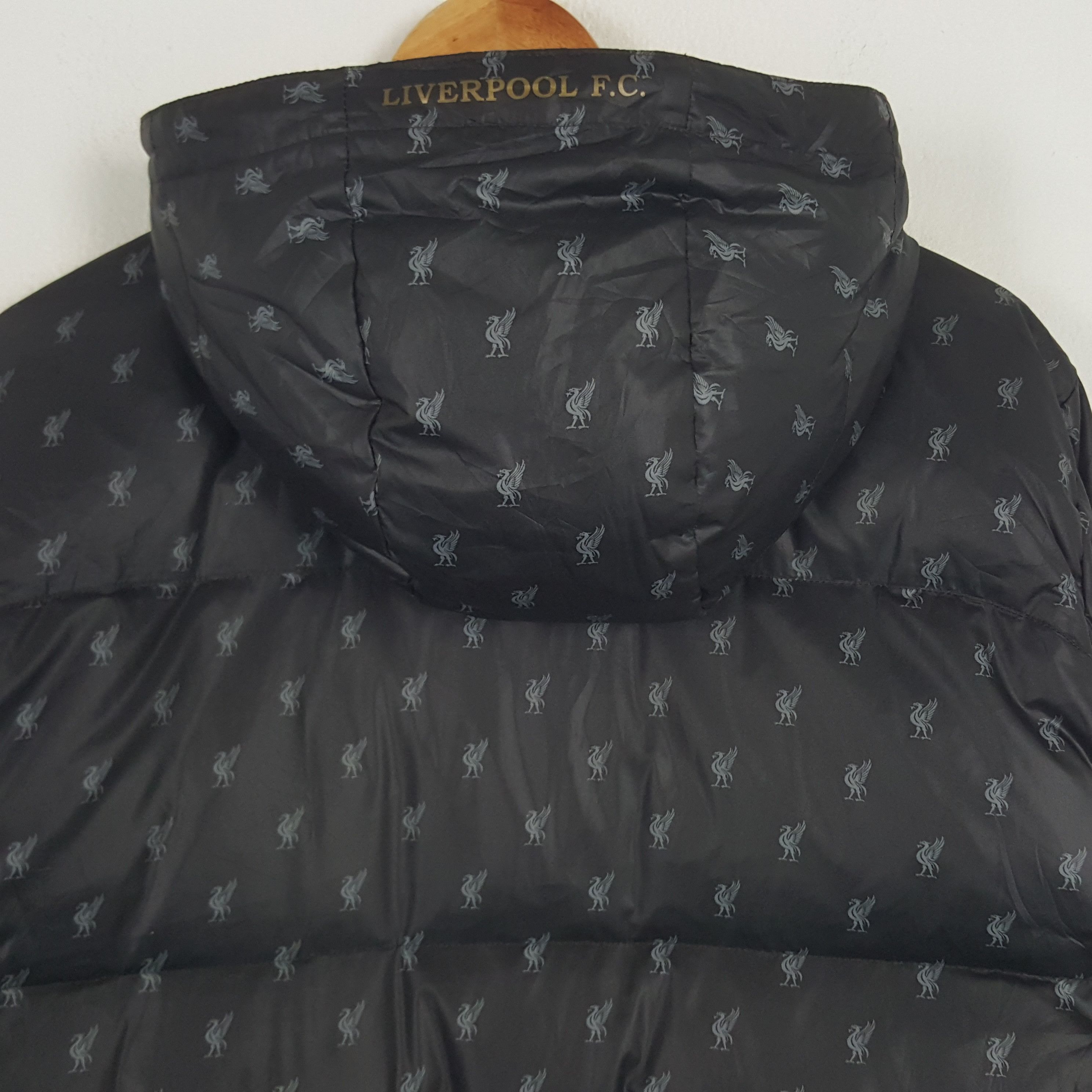 Adidas × Vintage Vintage Adidas X Liverpool FC Soccer Team Puffer Hoodies Size US L / EU 52-54 / 3 - 4 Thumbnail