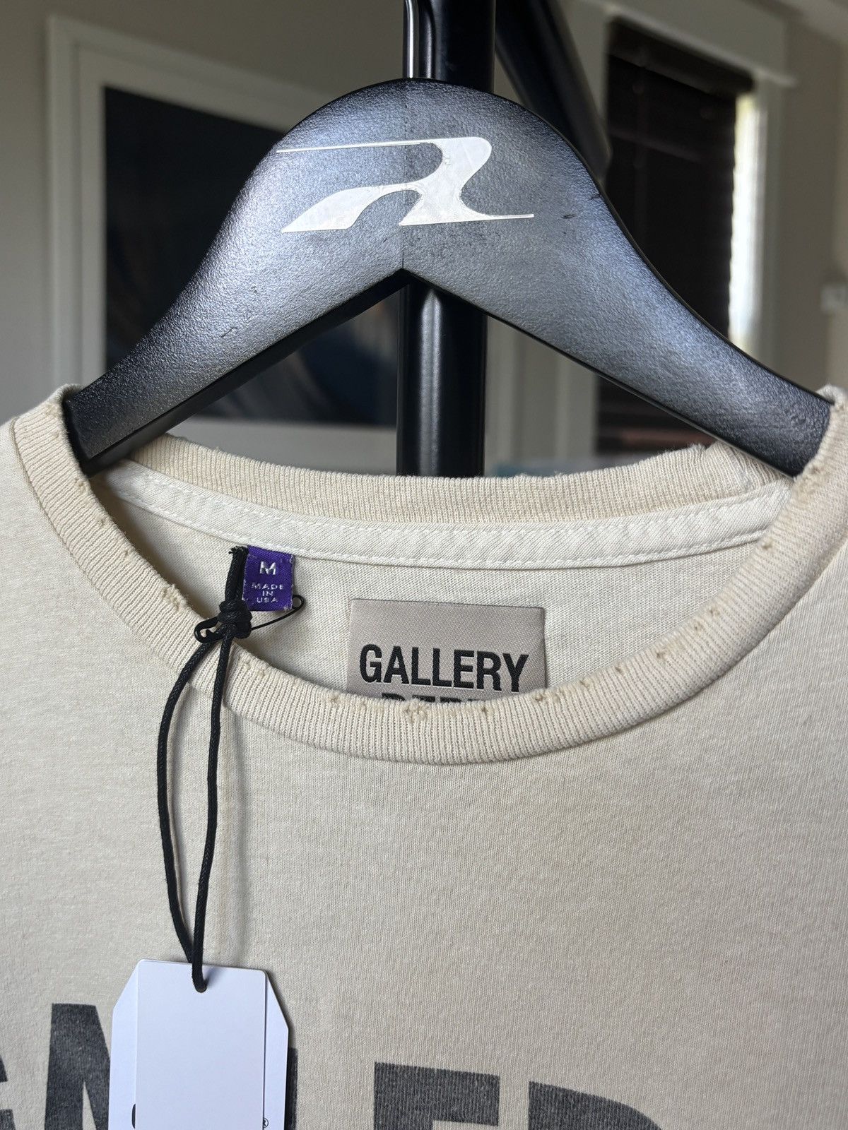 Gallery Dept. GALLERY DEPT - GALLERIES ARE BORING LOGO TEE Size US M / EU 48-50 / 2 - 6 Thumbnail