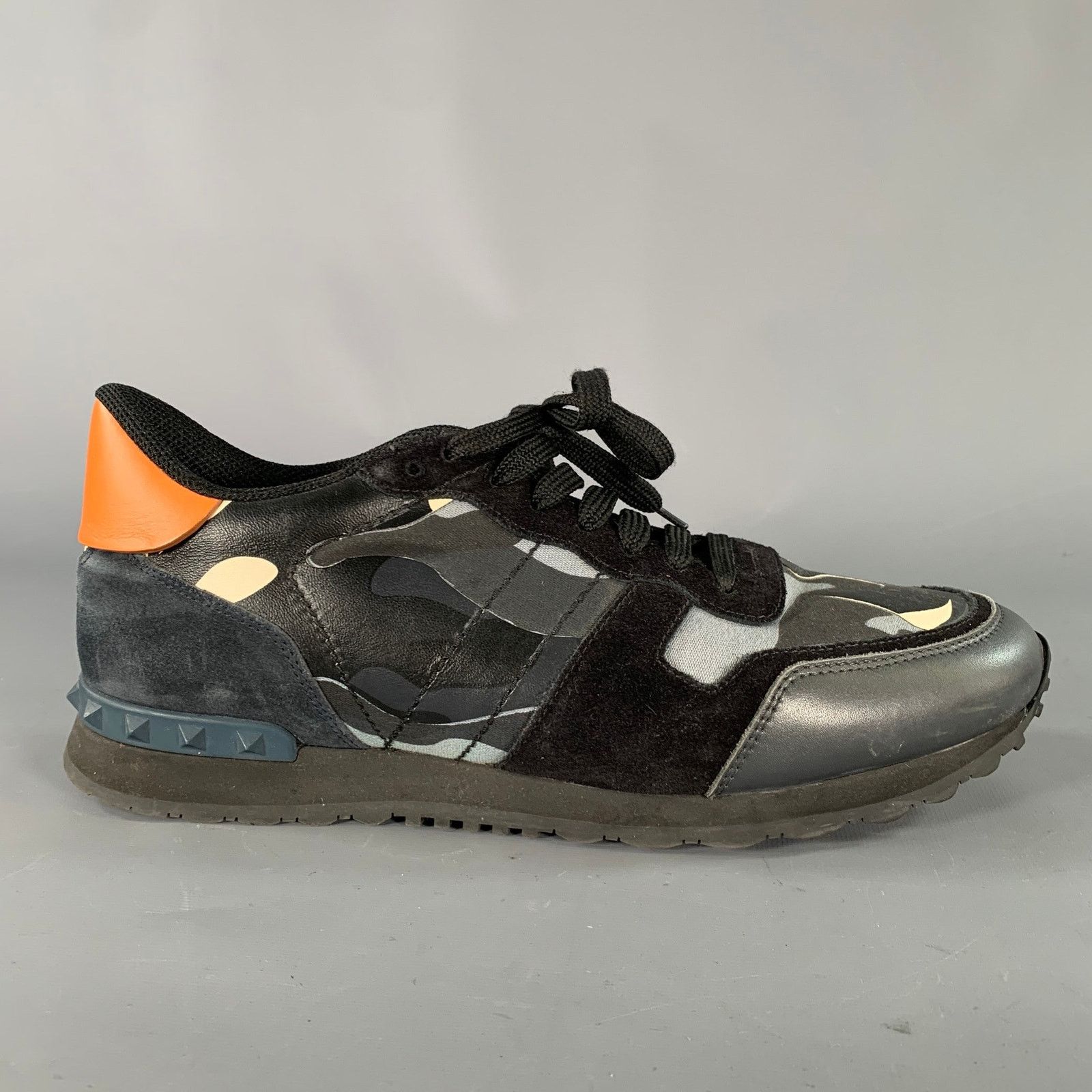 Valentino VALENTINO Size 11 Black Multi-Color Camo Sneakers Size US 11 / EU 44 - 2 Thumbnail