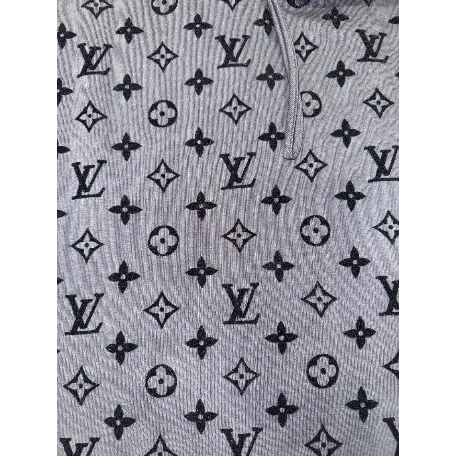 Louis Vuitton Louis Vuitton SS20 Velvet Monogram Black Logo Zip Pocket Size US M / EU 48-50 / 2 - 11 Thumbnail