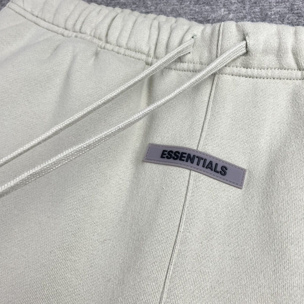 Fear of God Fear of God Essentials Fleece Shorts Size US 31 - 4 Thumbnail