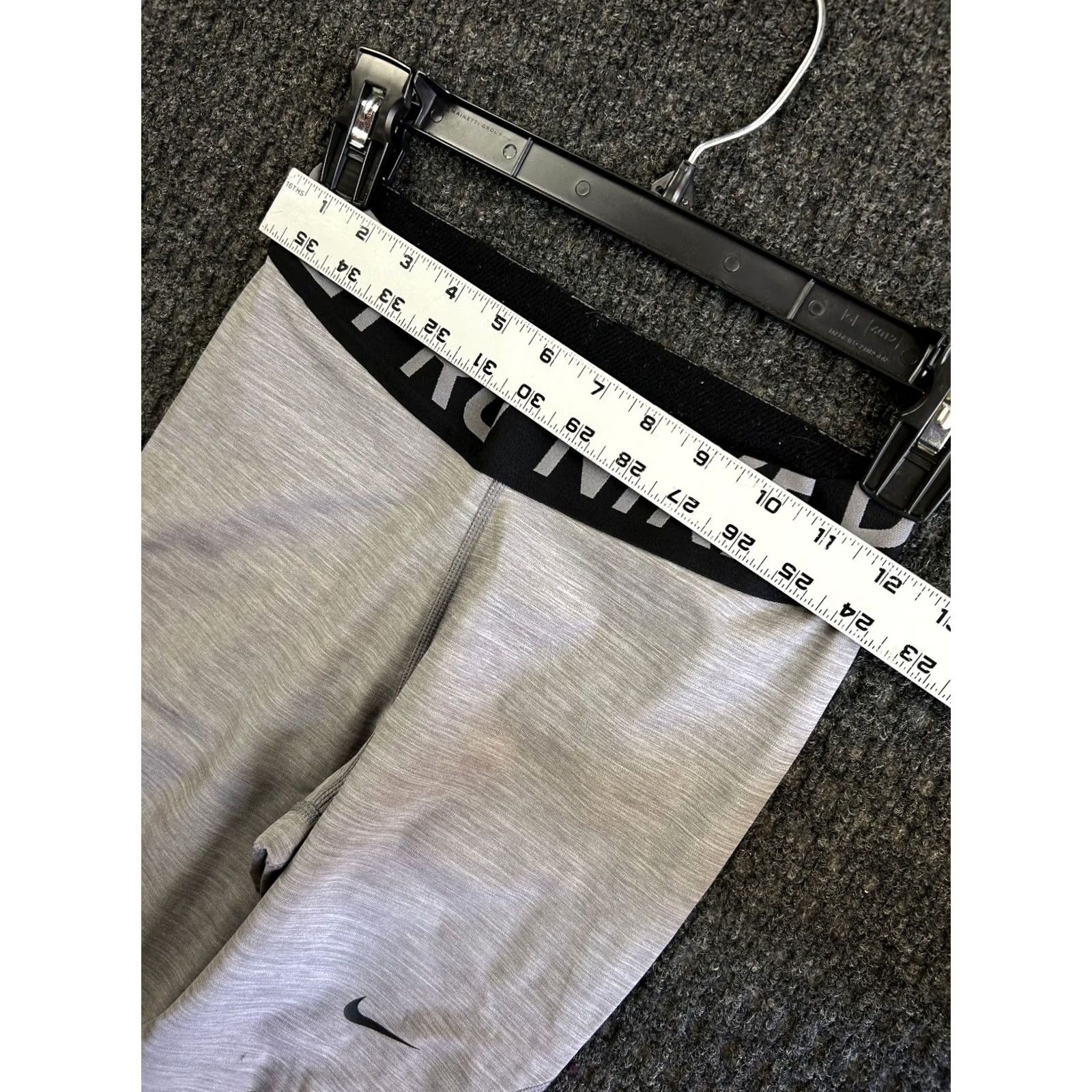 Nike Nike Pro Womens Legging Mid-Rise Gray M Spellout Waist Band AO9970-063 Size 32" / US 10 / IT 46 - 6 Thumbnail