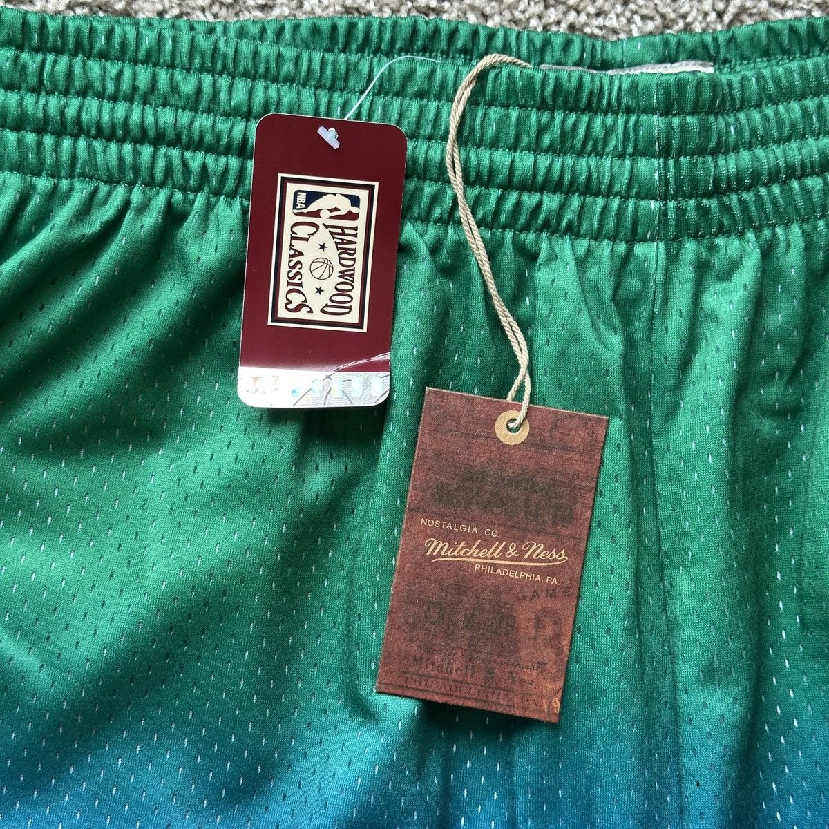 Mitchell & Ness NBA FADEAWAY SWINGMAN BASKETBALL SHORTS DALLAS MAVERICKS NEW Size US XL / EU 56 / 4 - 3 Thumbnail