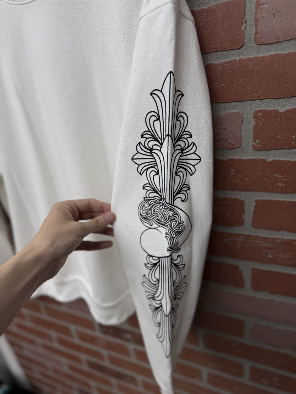 Chrome Hearts Chrome Hearts “Love You” Crewneck Size Small (NEW) Size US S / EU 44-46 / 1 - 10 Thumbnail