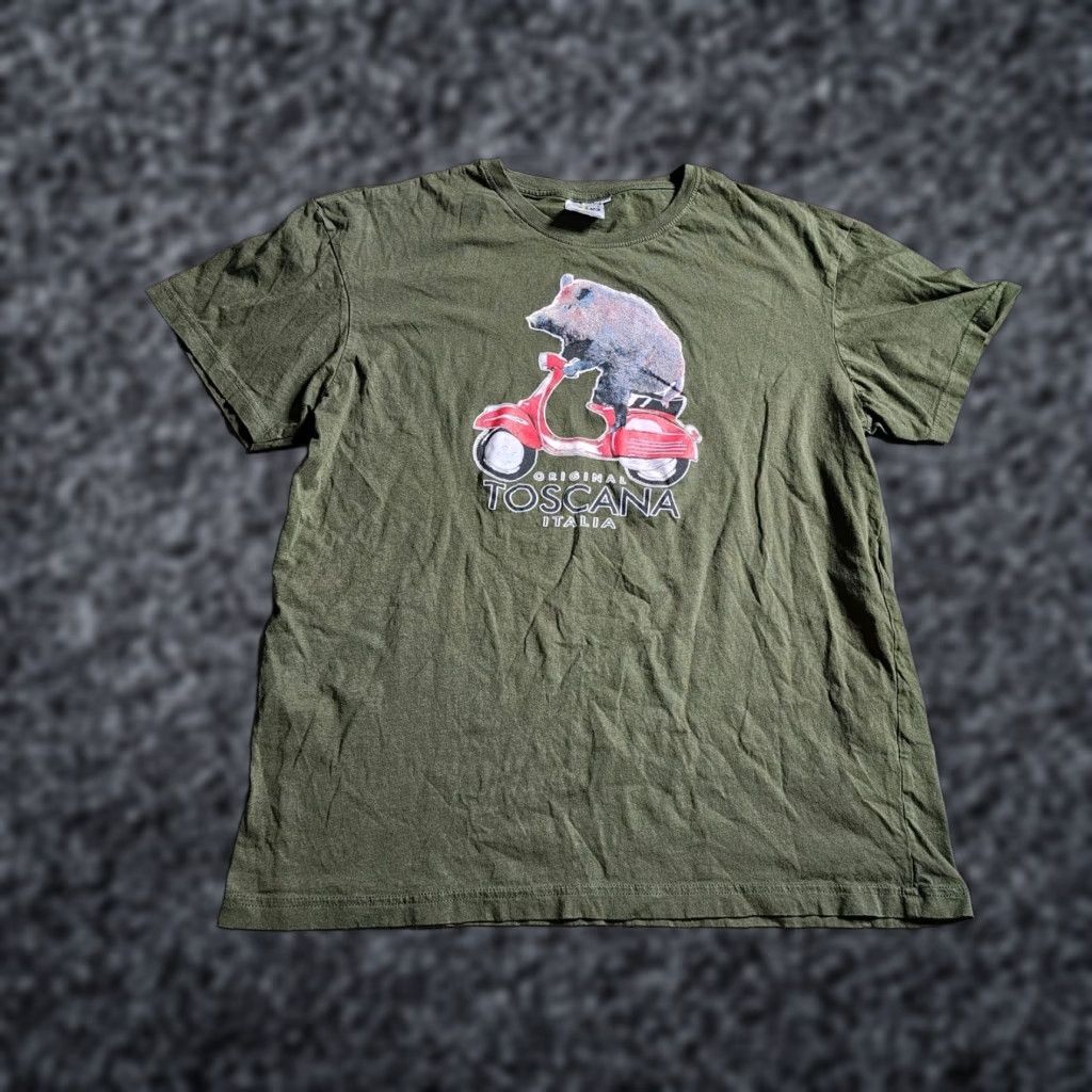 Vintage VINTAGE Mens XL TOSCANA ITALIA Wild Boar Pig Travel Souvenir Scooter Funny T Shirt Size US XL / EU 56 / 4 - 1 Thumbnail