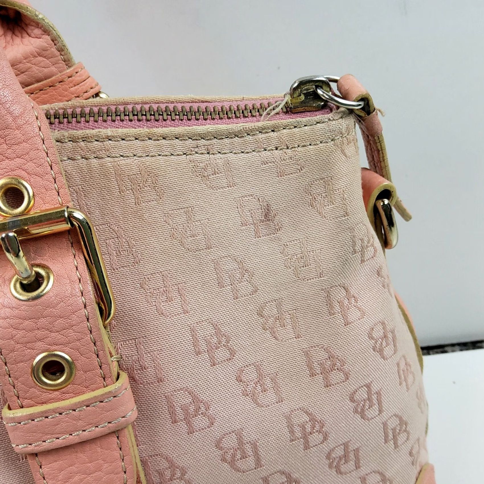 Dooney & Bourke Dooney & Bourke Signature Satchel Handbag Purse Light Pink Leather Trim Size ONE SIZE - 6 Thumbnail
