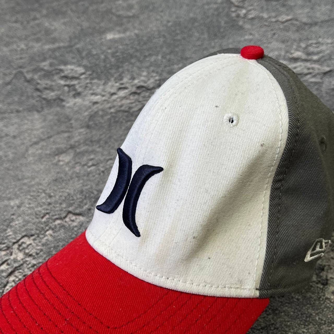 New Era Vintage 90s New Era Hurley 39 Fifty Rare Cap Hat Spell Out Size ONE SIZE - 2 Thumbnail