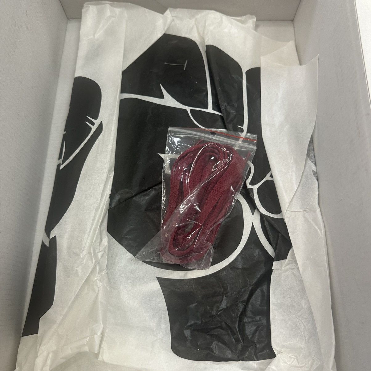 Nike × Patta Size 9.5 - Nike x Patta Air Max 1 Maroon - DO9549-001 Size US 9.5 / EU 42-43 - 8 Thumbnail