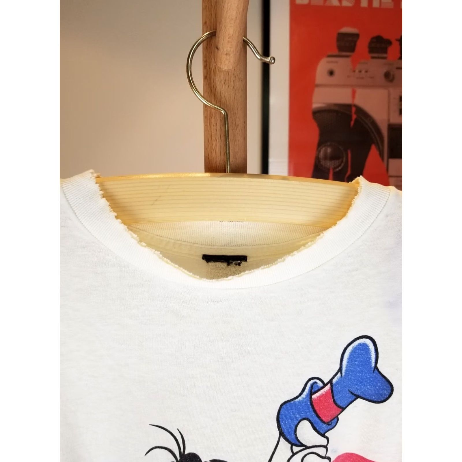 Vintage VINTAGE 90' MICKEY & FREINDS USA FLAG GOOFY DONALD DUCK PLUTO WORN T-SHIRT XL White Men Shirt XS? Size US XL / EU 56 / 4 - 6 Thumbnail