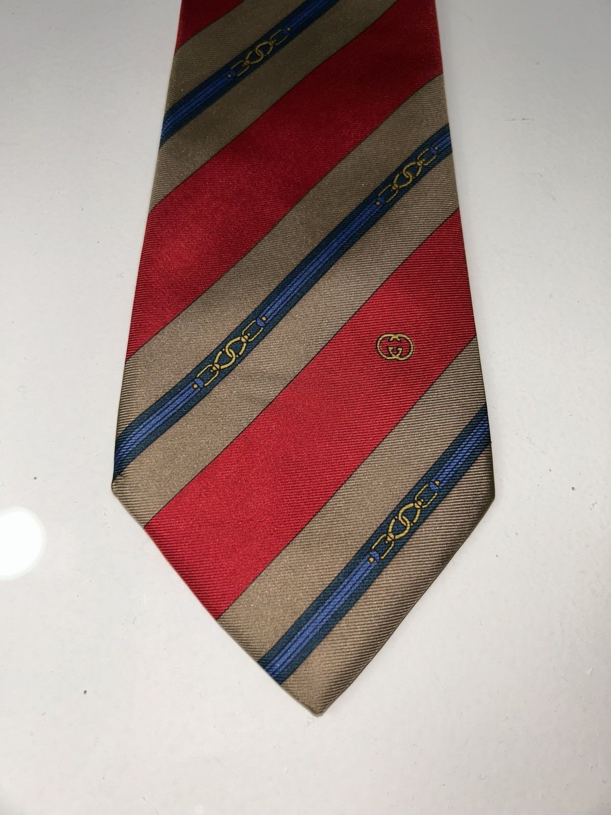 Gucci Vintage Gucci Red Gold & Blue Striped Men’s Silk Tie Size ONE SIZE - 3 Thumbnail
