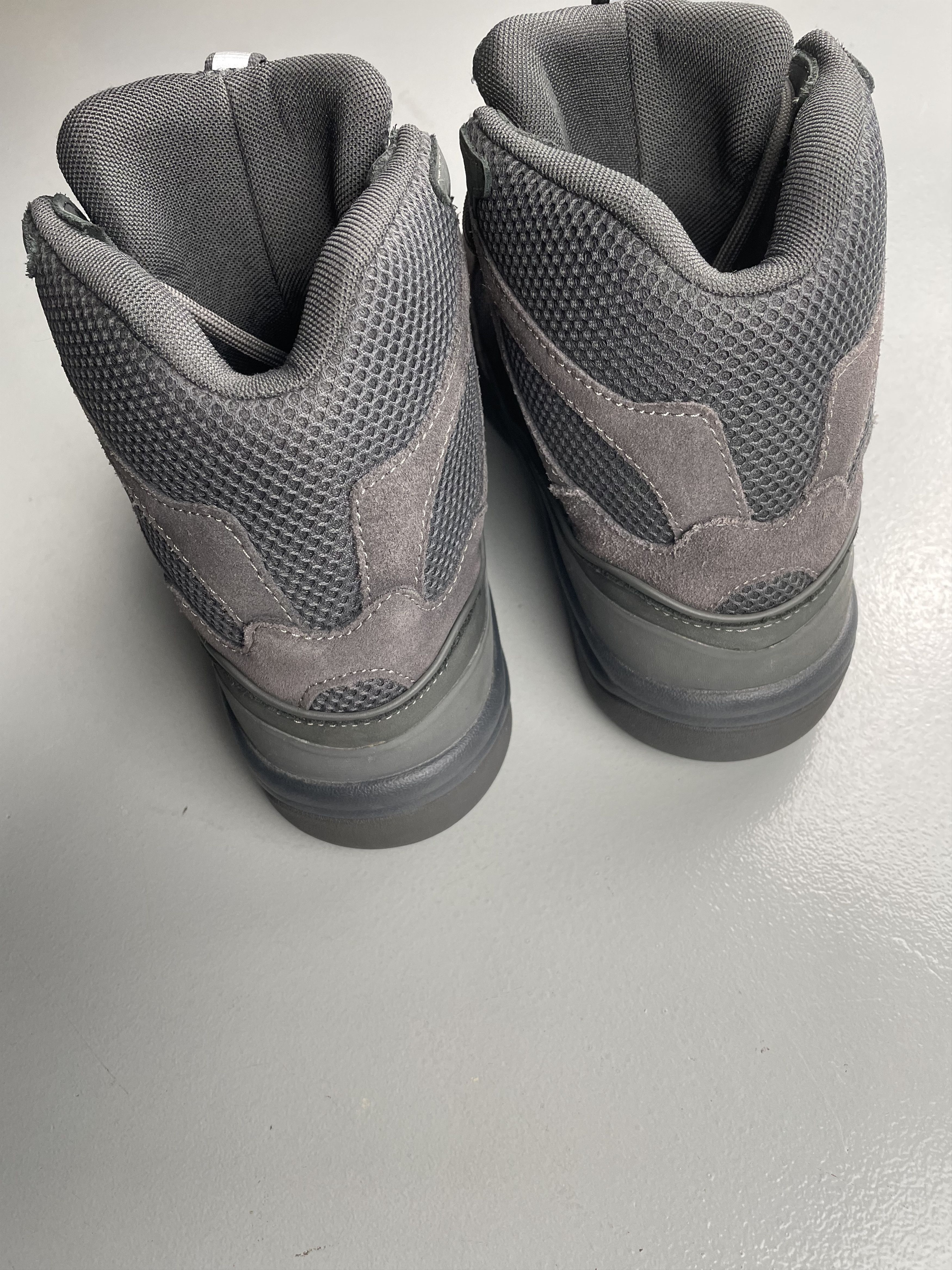 Yeezy YEEZY Season 6 Graphite Desert Boots - size 42 Size US 8.5 / EU 41-42 - 6 Thumbnail