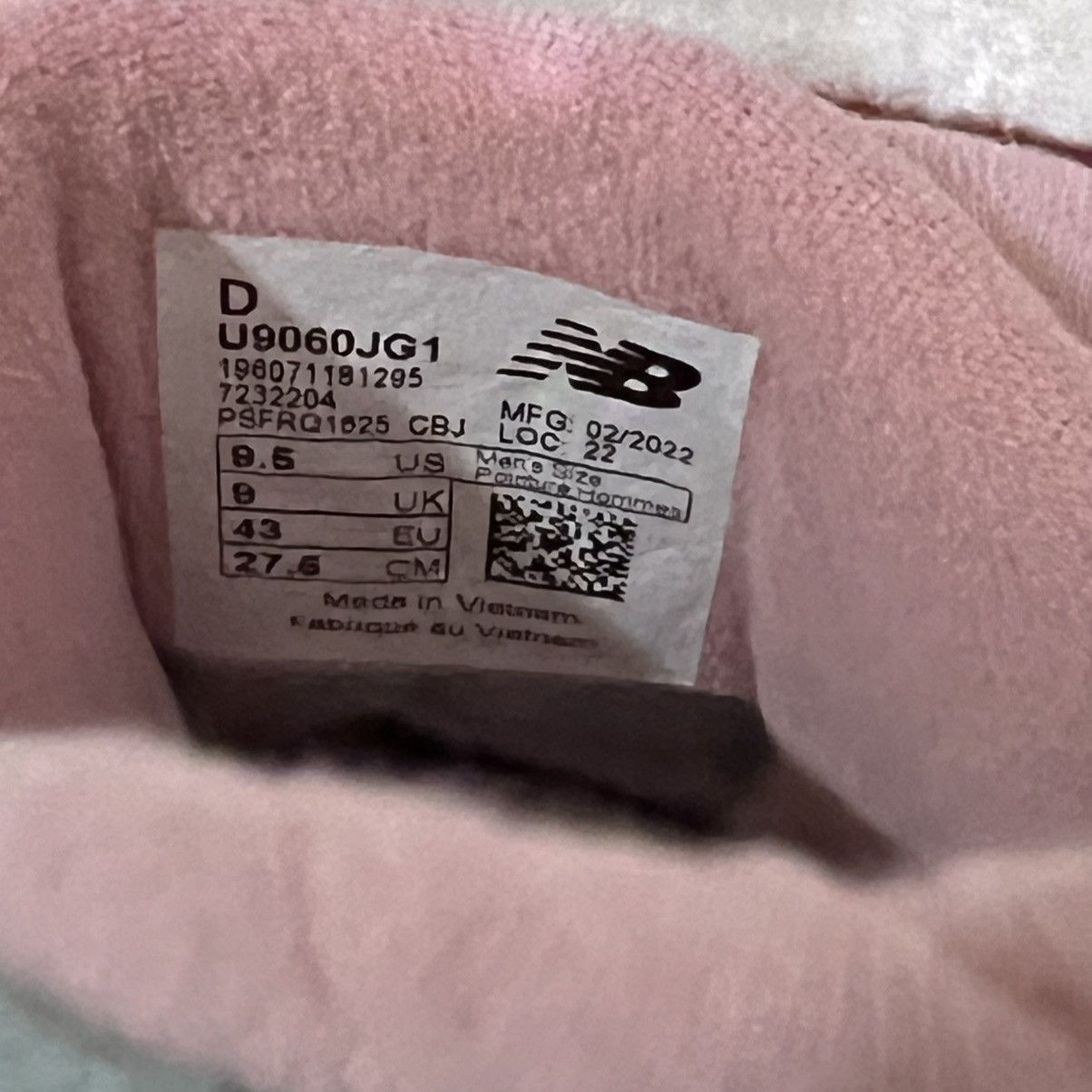 Joe Freshgoods × New Balance Size 9.5 Joe Freshgoods x New Balance 9060 Baby Shower Blue Size US 9.5 / EU 42-43 - 6 Thumbnail