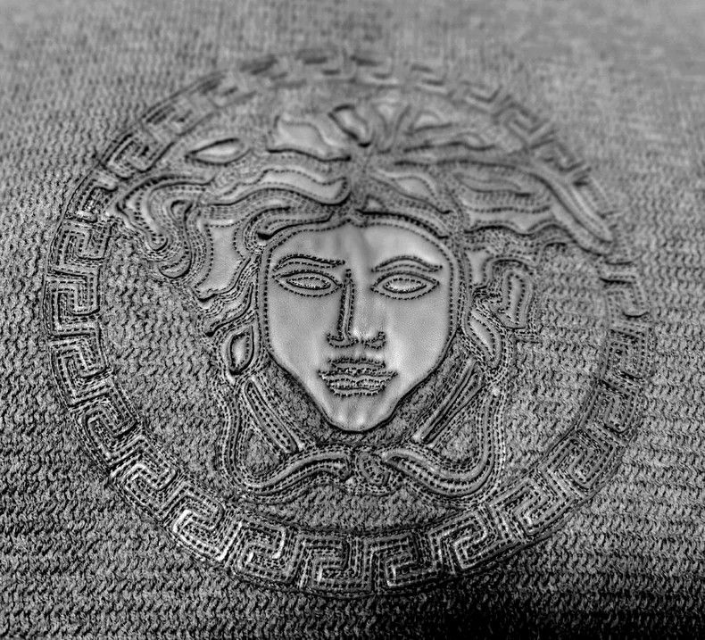 Versace Versace Men's sweaters Size US XL / EU 56 / 4 - 1 Thumbnail
