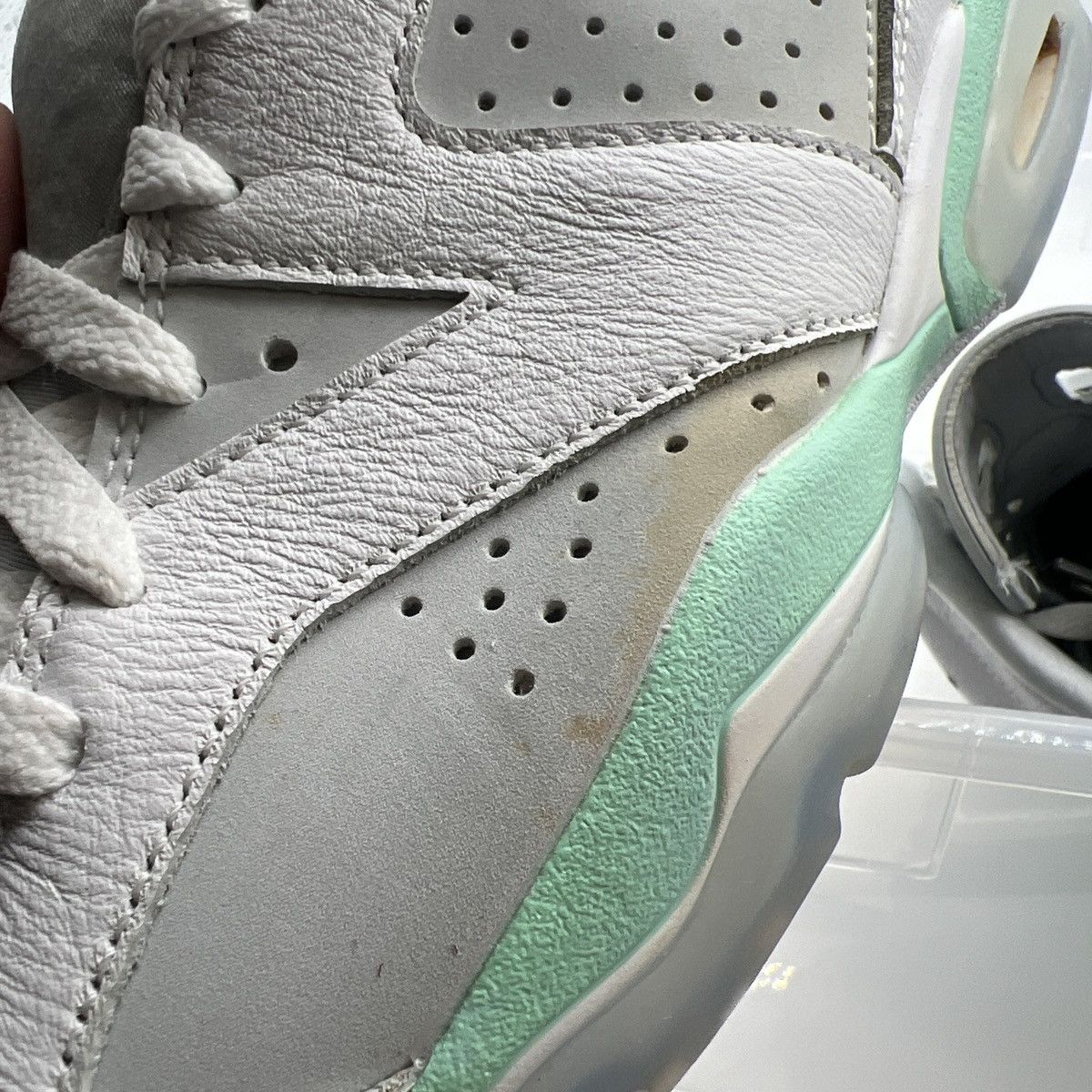 Jordan Brand Air Jordan 6 mint foam Size US 9.5 / EU 42-43 - 9 Thumbnail