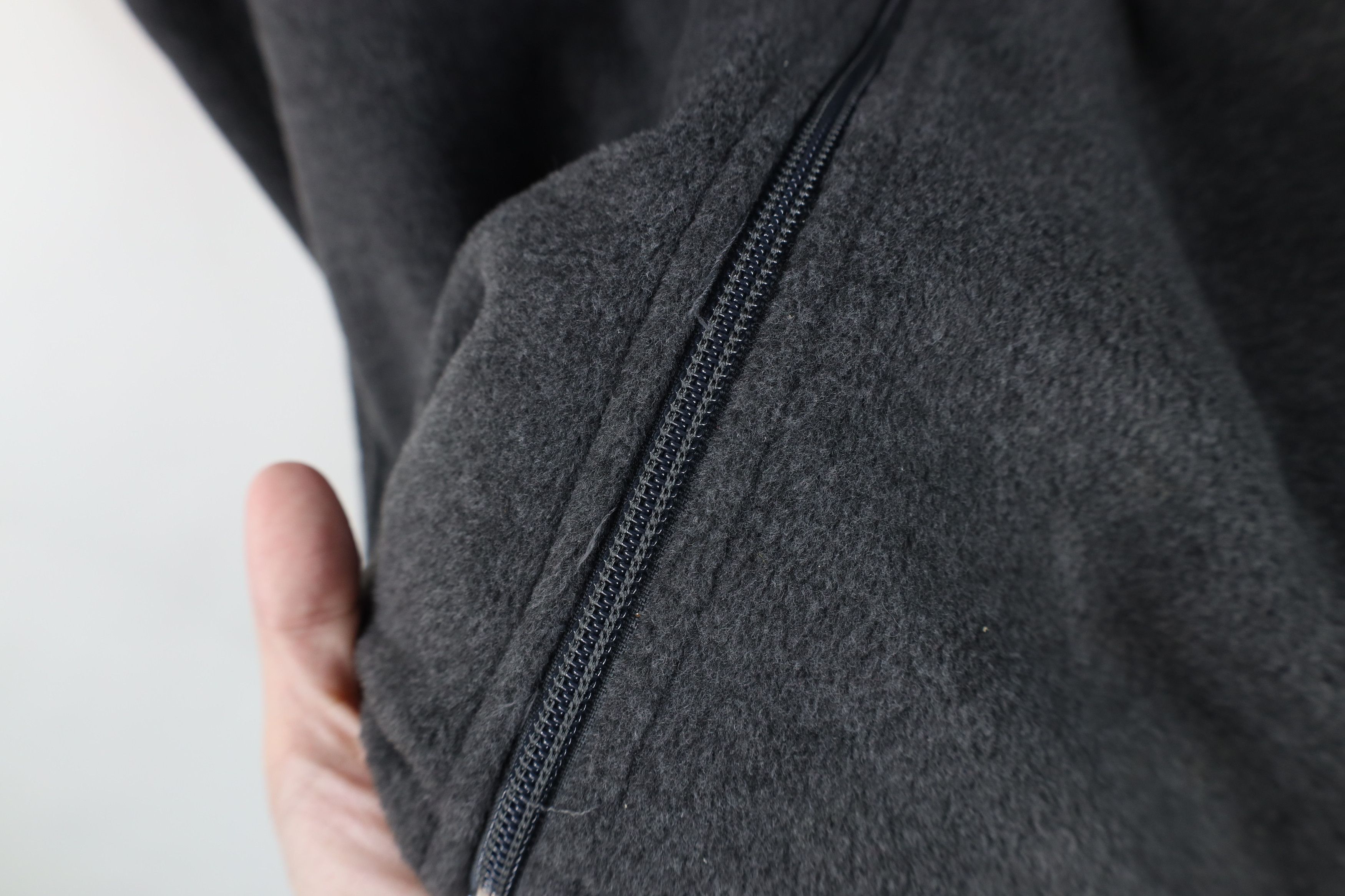 Woolrich Woolen Mills Vintage Woolrich Faded Spell Script Fleece Vest Jacket Gray Size US XL / EU 56 / 4 - 6 Thumbnail