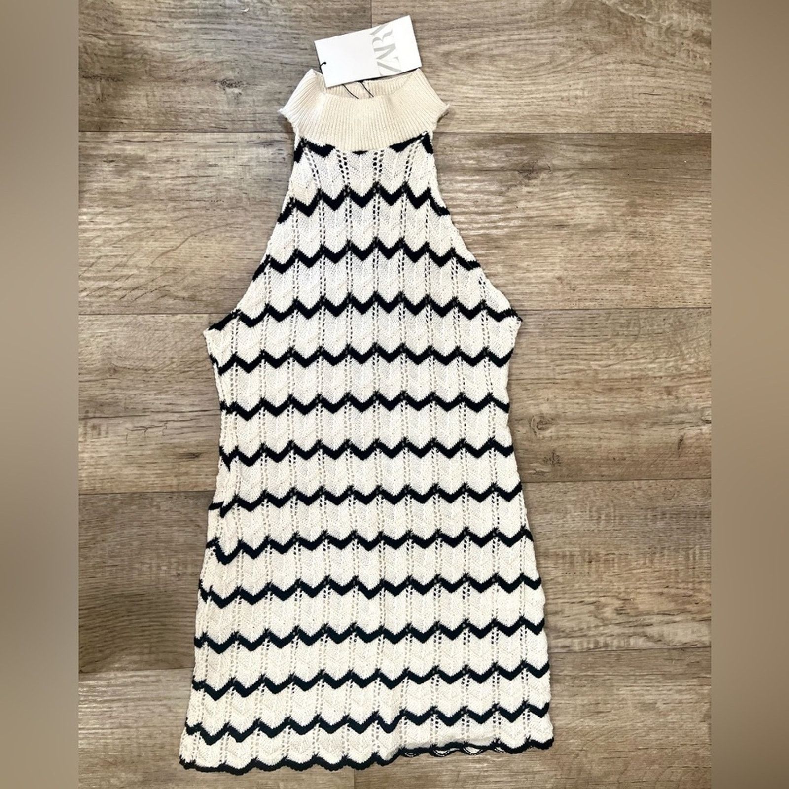 Zara BLOGGER FAVE!!! ZARA Fitted Mini Dress Size L / US 10 / IT 46 - 15 Thumbnail