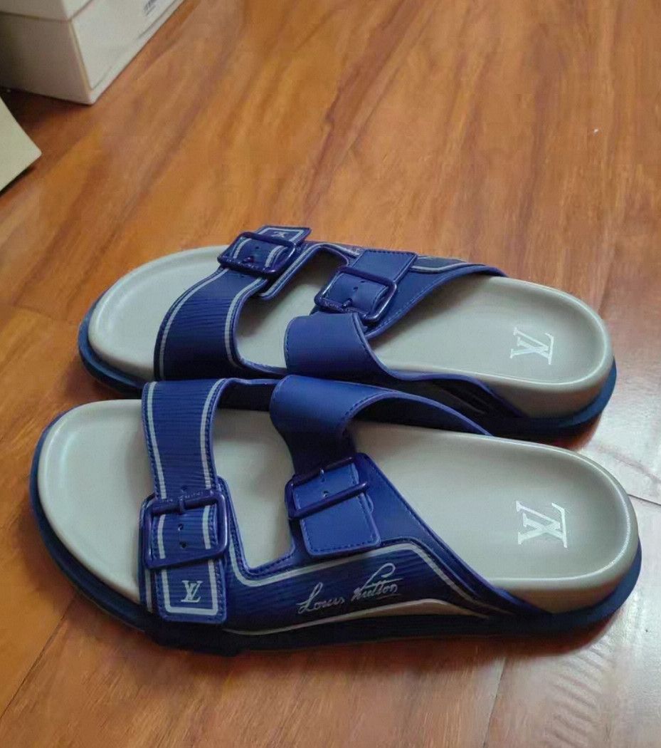 Louis Vuitton Louis Vuitton Trainer wear-resistant slipper Size US 10 / EU 43 - 1 Thumbnail