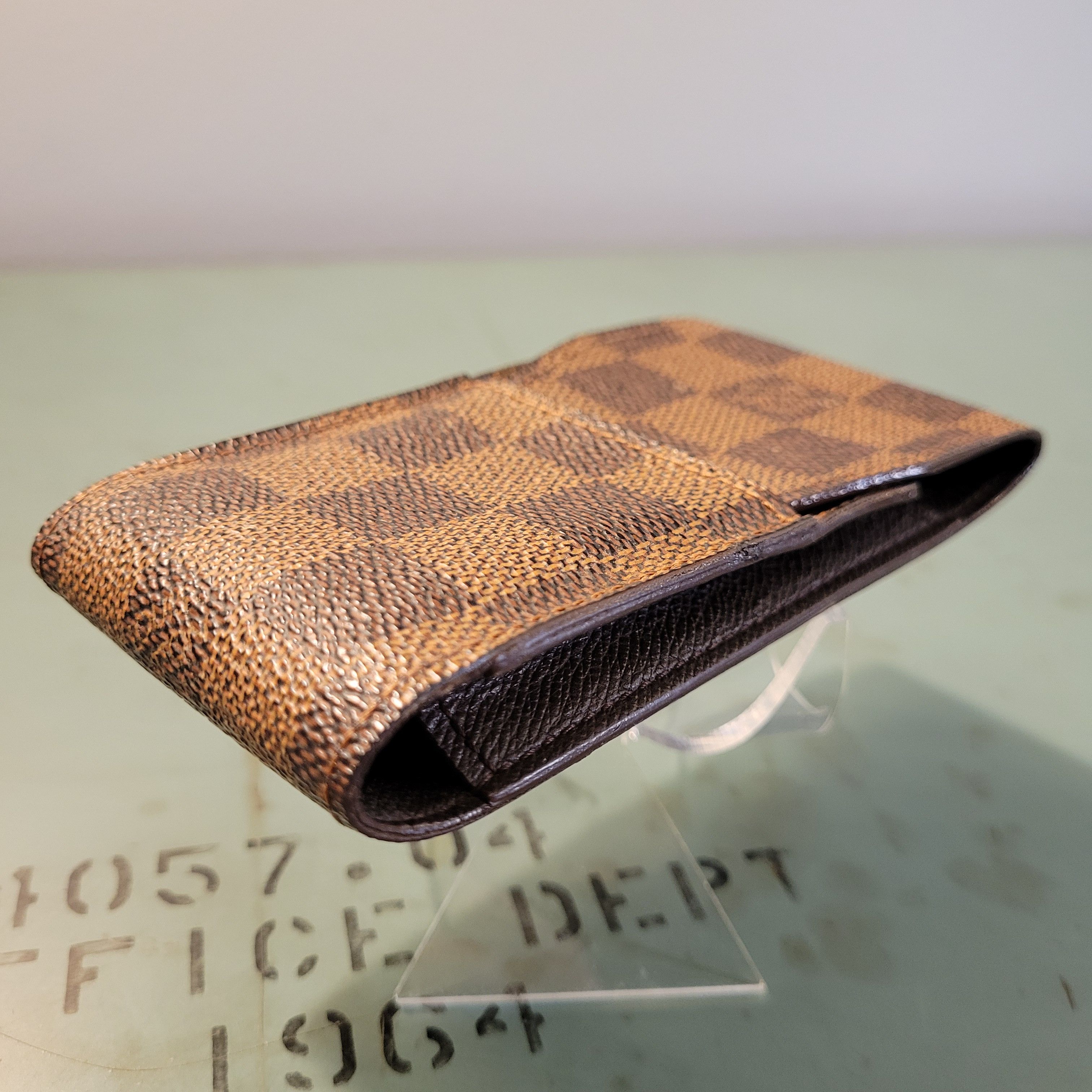 Louis Vuitton LV Damier Ebene Cigarette Case Accessory Case Size ONE SIZE - 5 Thumbnail
