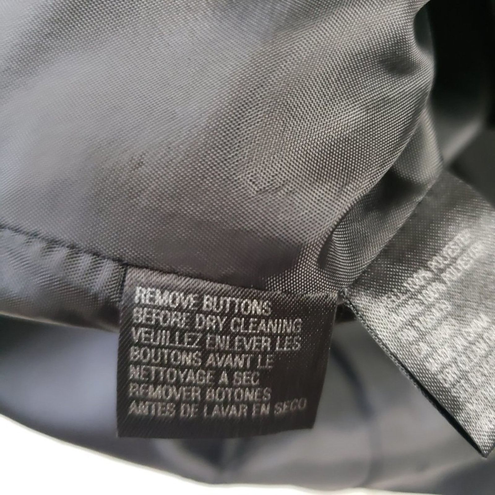 Other Tahari Arthur Levine Solid Black 3-Button Blazer Jacket 10 Size L / US 10 / IT 46 - 11 Thumbnail