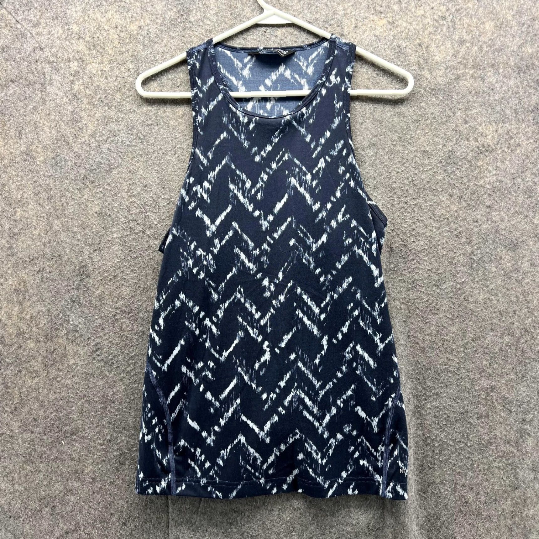 The North Face VINTAGE The North Face Dress Women Large Blue Sleeveless A-Line Casual Polyester Long Geometric Pattern Blue Womens L Size L / US 10 / IT 46 - 2 Thumbnail