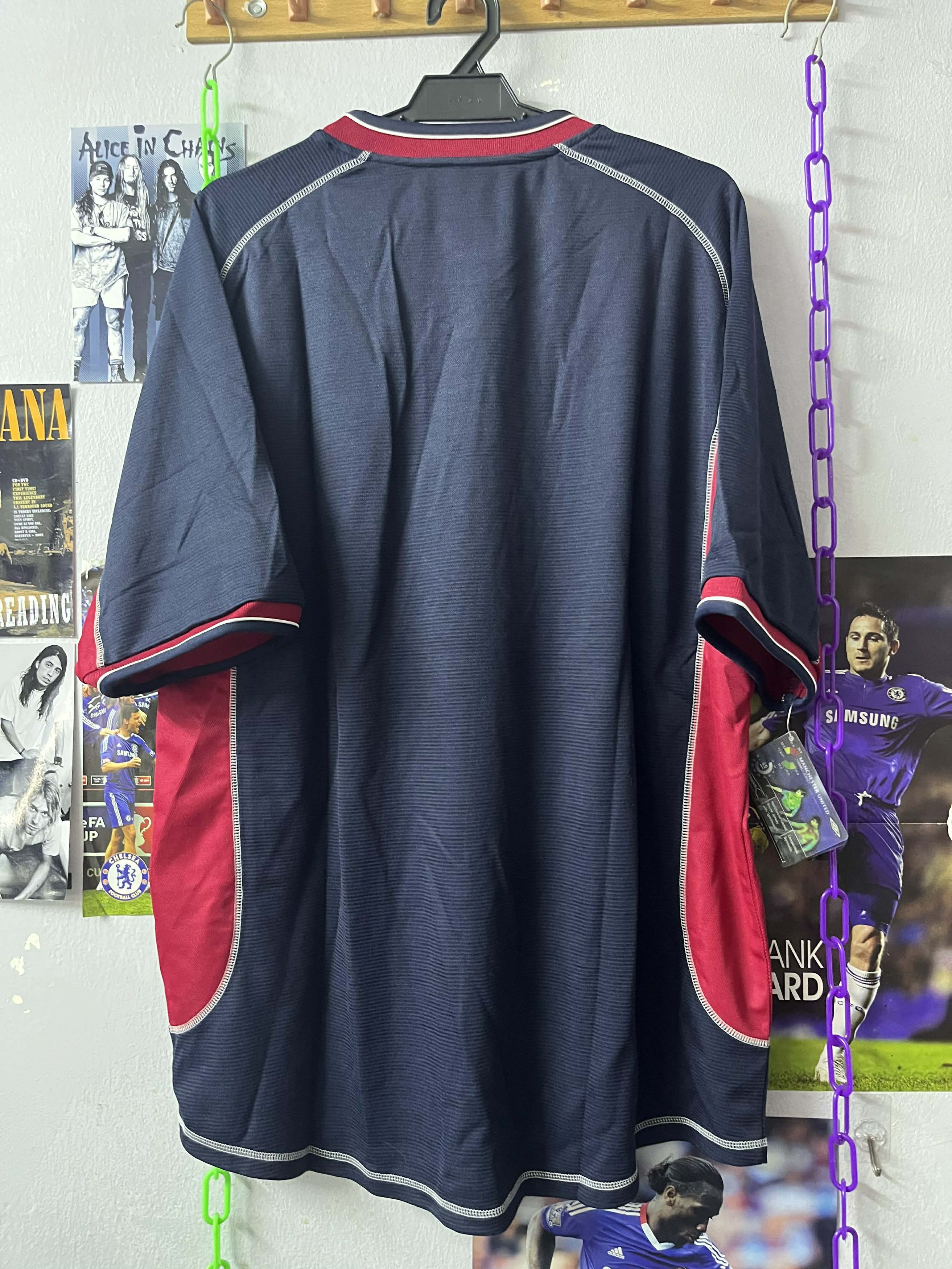 Umbro Jersey Manchester United 2000 3rd BNWT Rare Original Shirt Size US XL / EU 56 / 4 - 2 Thumbnail