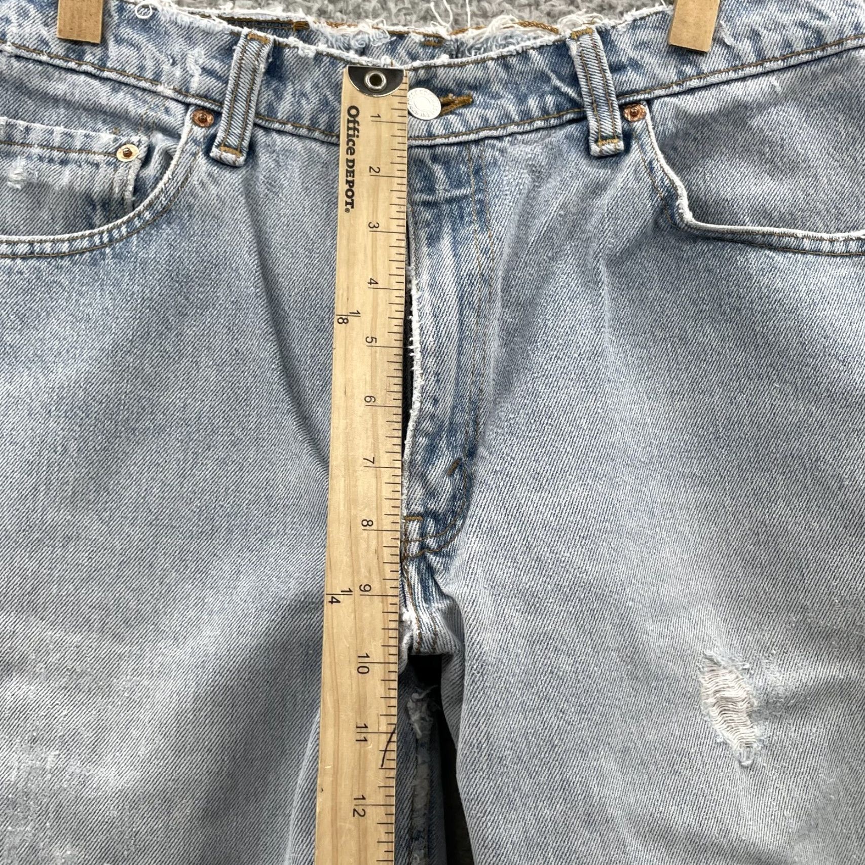 Levi's VINTAGE Levi's Jeans 560 Streetwear 90s 80s Y2k Denim Blue 31x34 Men Regular Slim Fit 5-Pocket Cotton Leather Patch Zipper Button Rise Mid fold Size US 31 - 6 Thumbnail