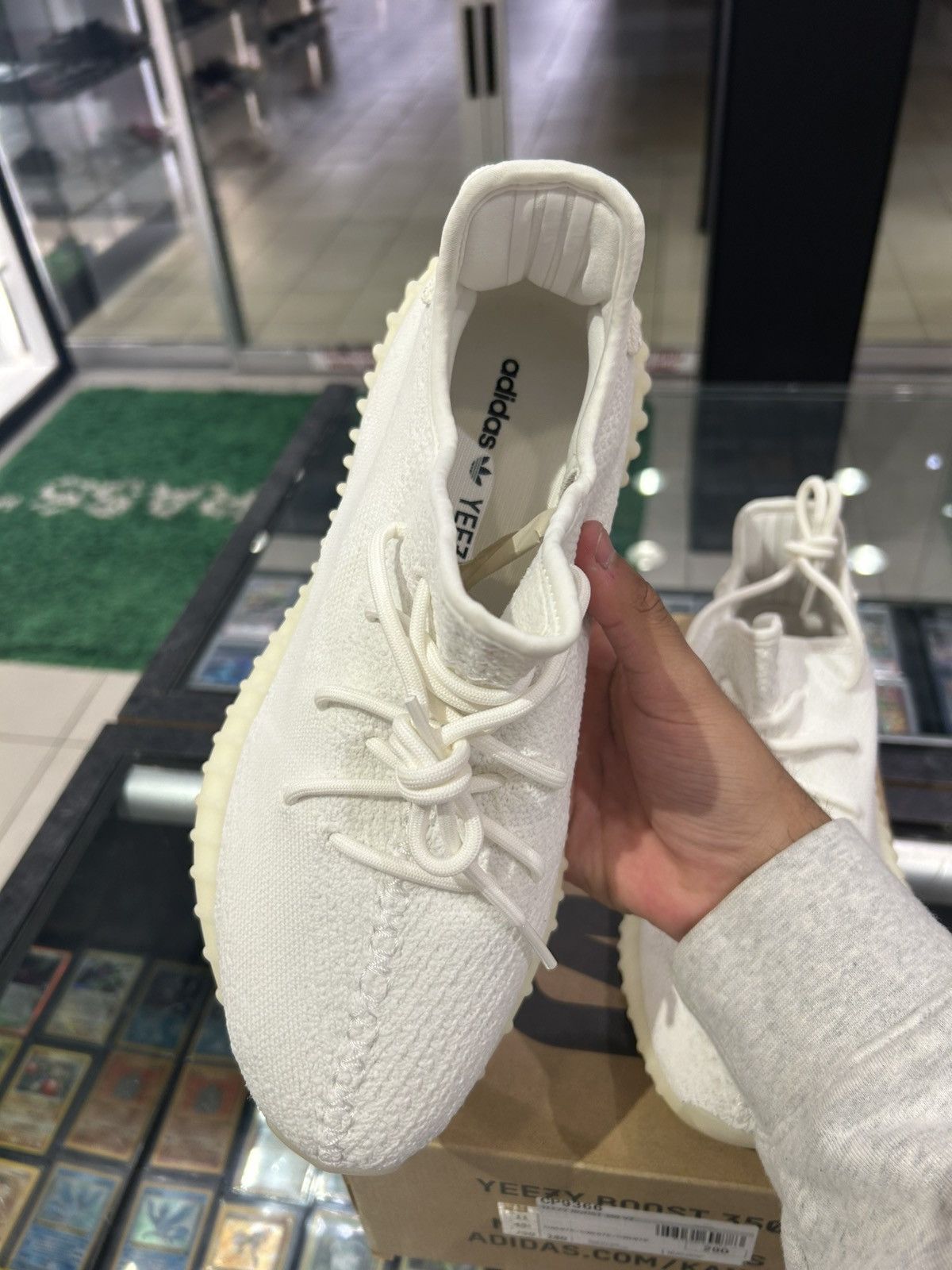 Adidas Yeezy 350 Cream 2018 Size US 11 / EU 44 - 7 Thumbnail