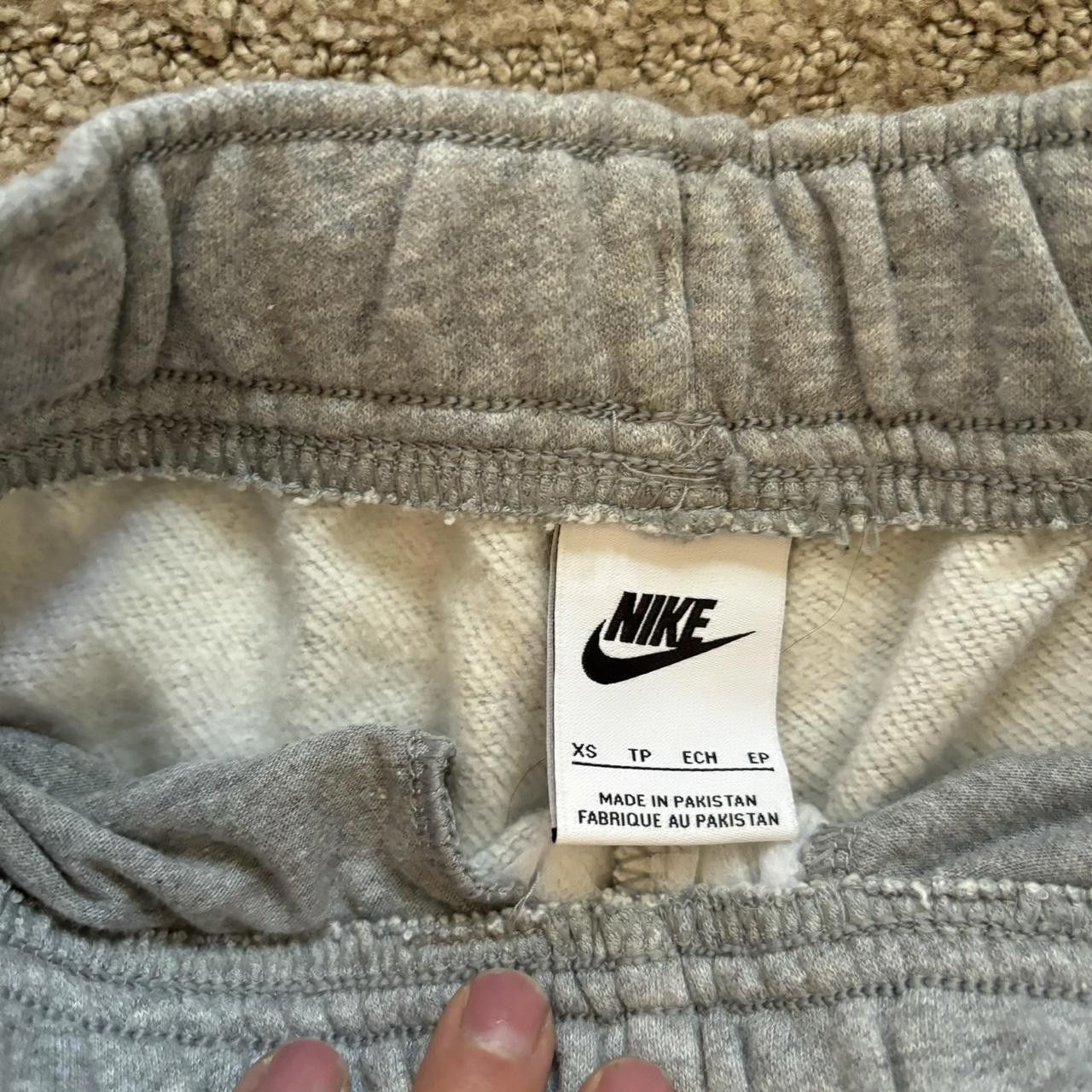 Nike Nike Grey Joggers With Drawstring Size 28" / US 6 / IT 42 - 4 Thumbnail