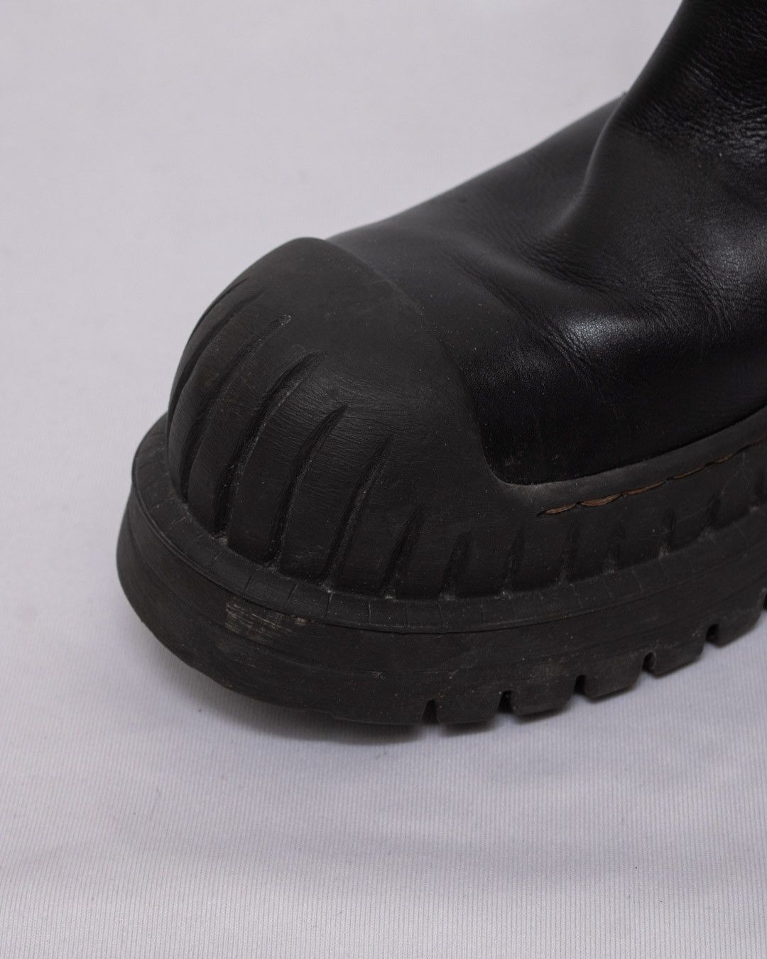 Acne Studios Acne Studios Chunky Leather Chelsea Boots Size US 8 / IT 38 - 6 Thumbnail