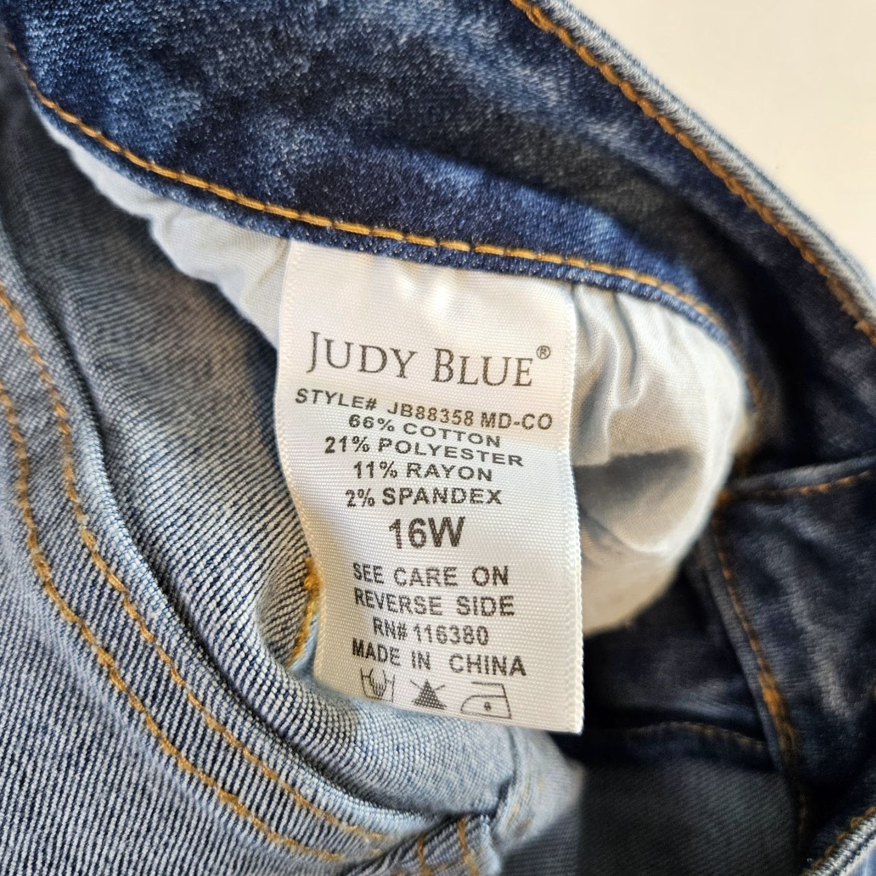 Vintage Judy Blue Womens Plaid Cuff Slim Fit Jeans Sz 16W Blue Medium Wash Distressed Size 38" / US 16 / IT 52 - 6 Thumbnail