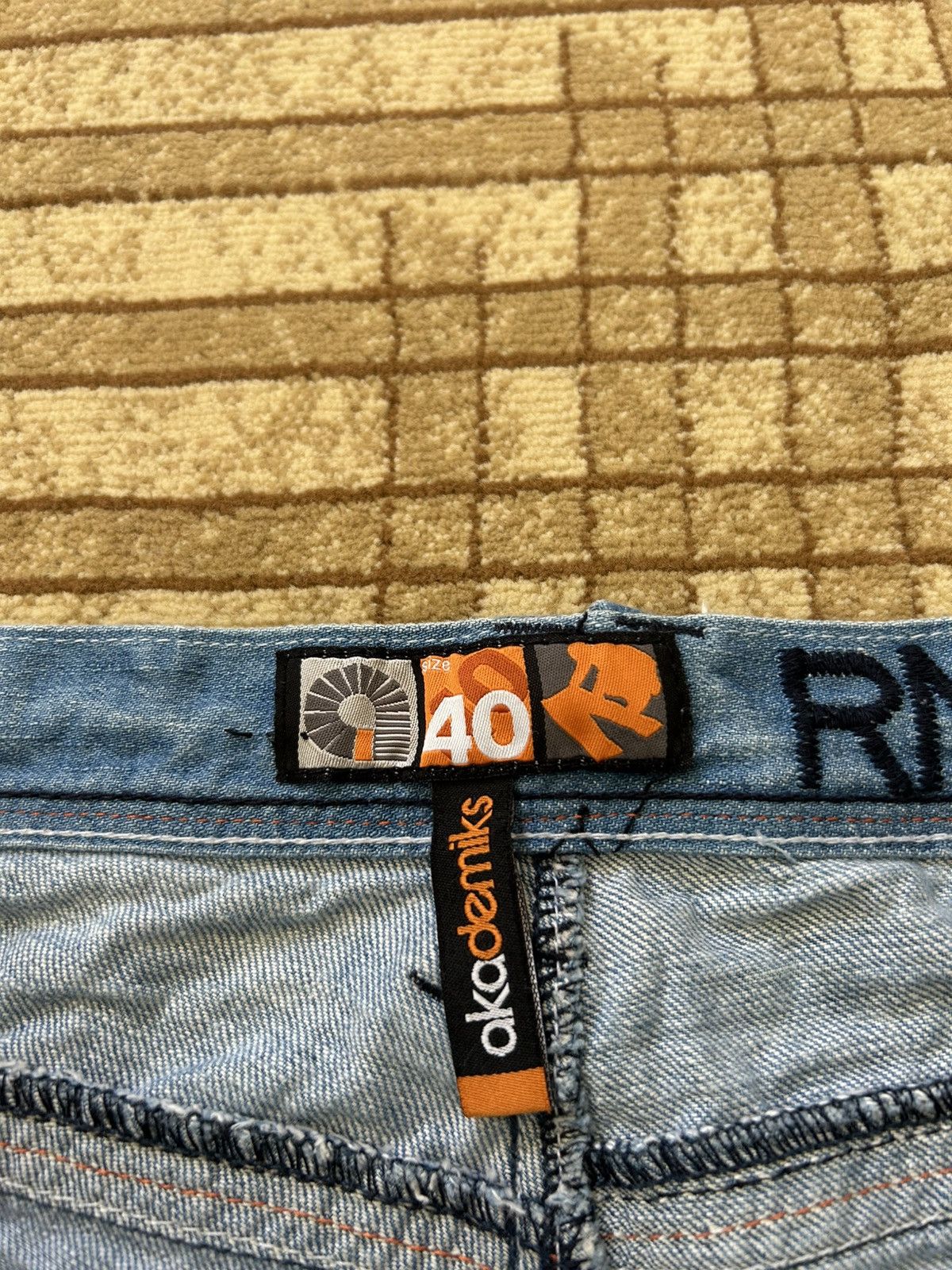 Akademiks Vintage Akademiks Embroidered Baggy Jorts Size US 40 / EU 56 - 15 Thumbnail