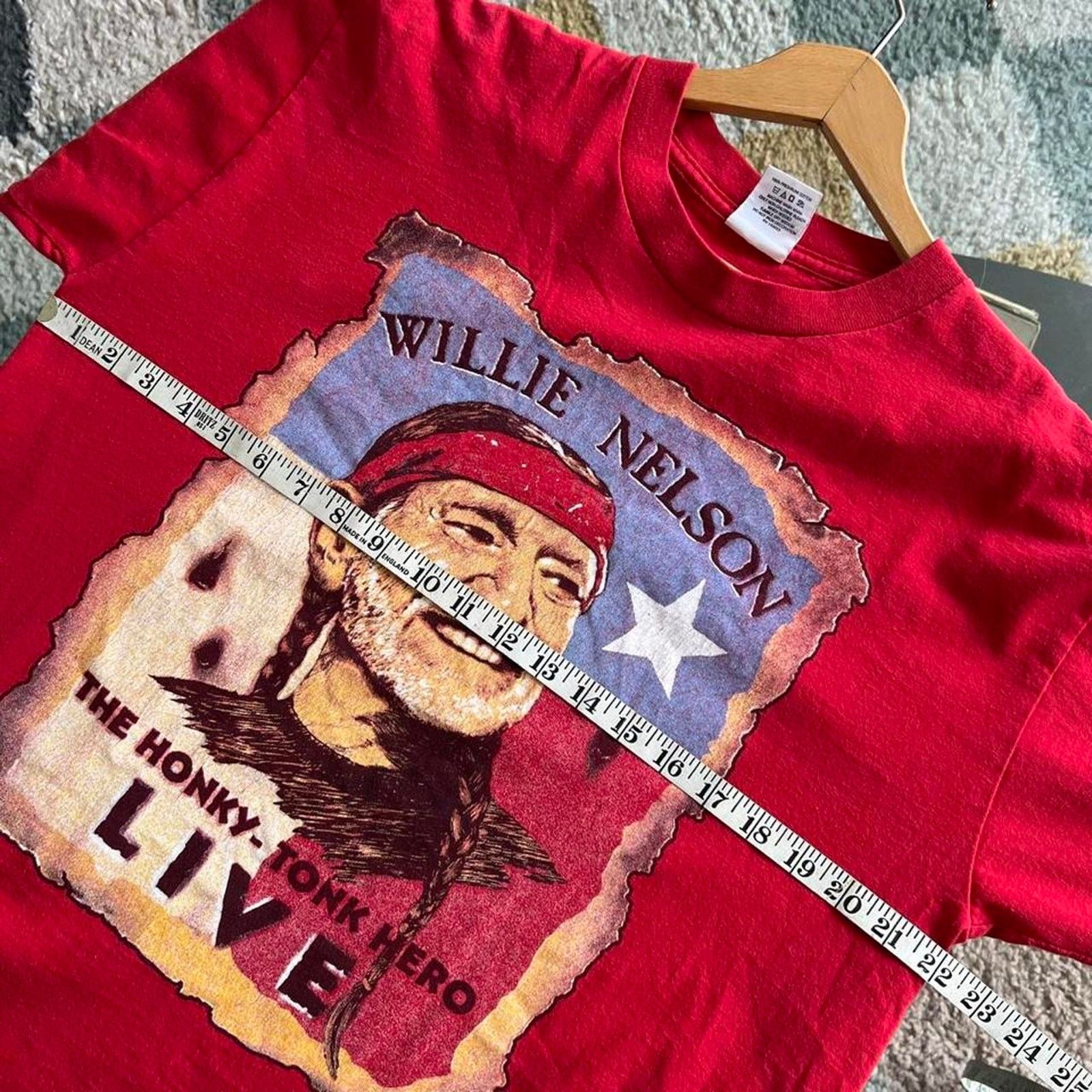 Vintage Vintage 00s Willie Nelson Tee | Honky Tonk Hero | Size L Size US L / EU 52-54 / 3 - 14 Thumbnail