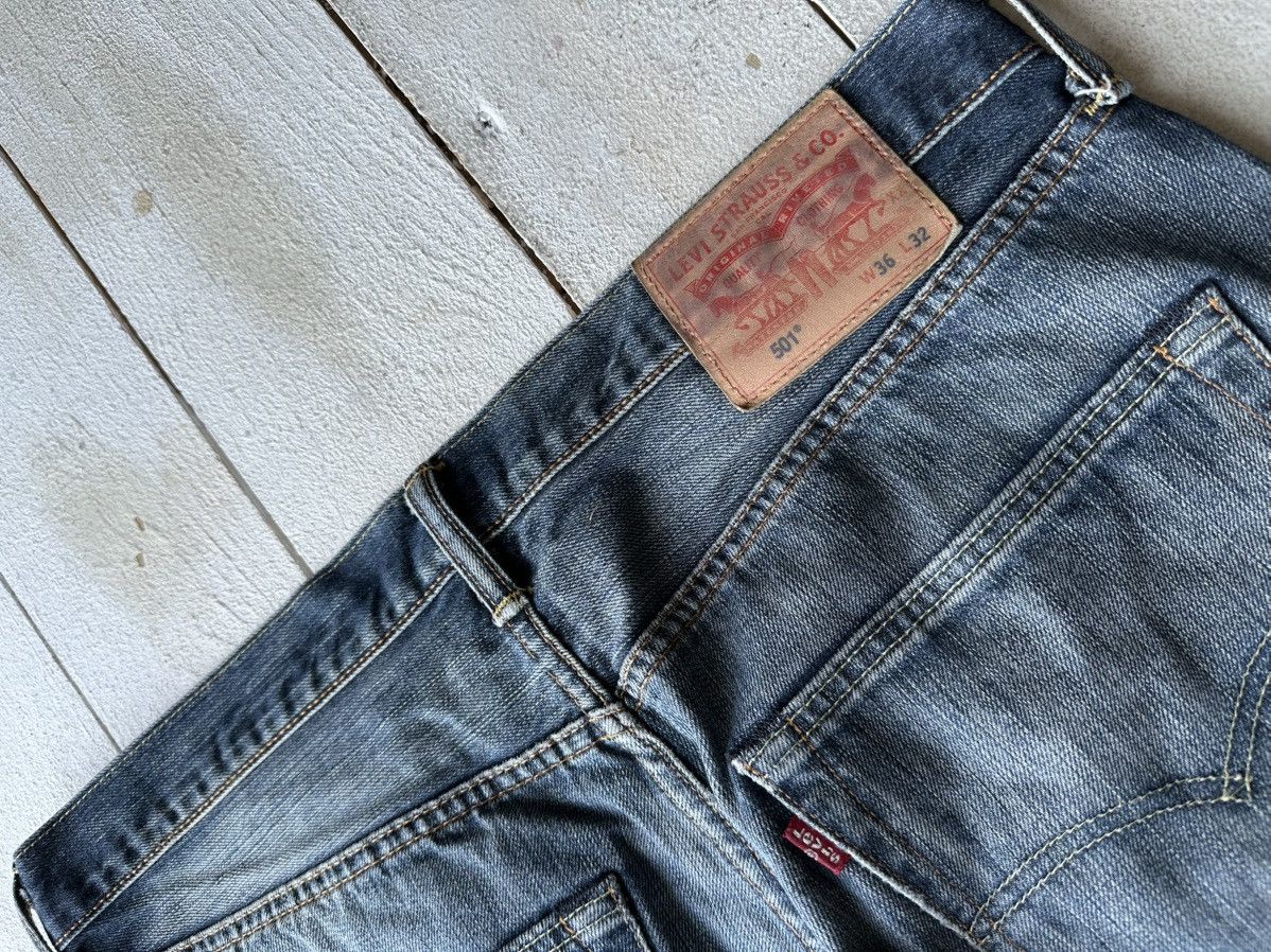 Levi's × Vintage 🚨Vintage 90s Levis Jeans 501 LEGEND y2k Light Wash Denim Size US 36 / EU 52 - 9 Thumbnail