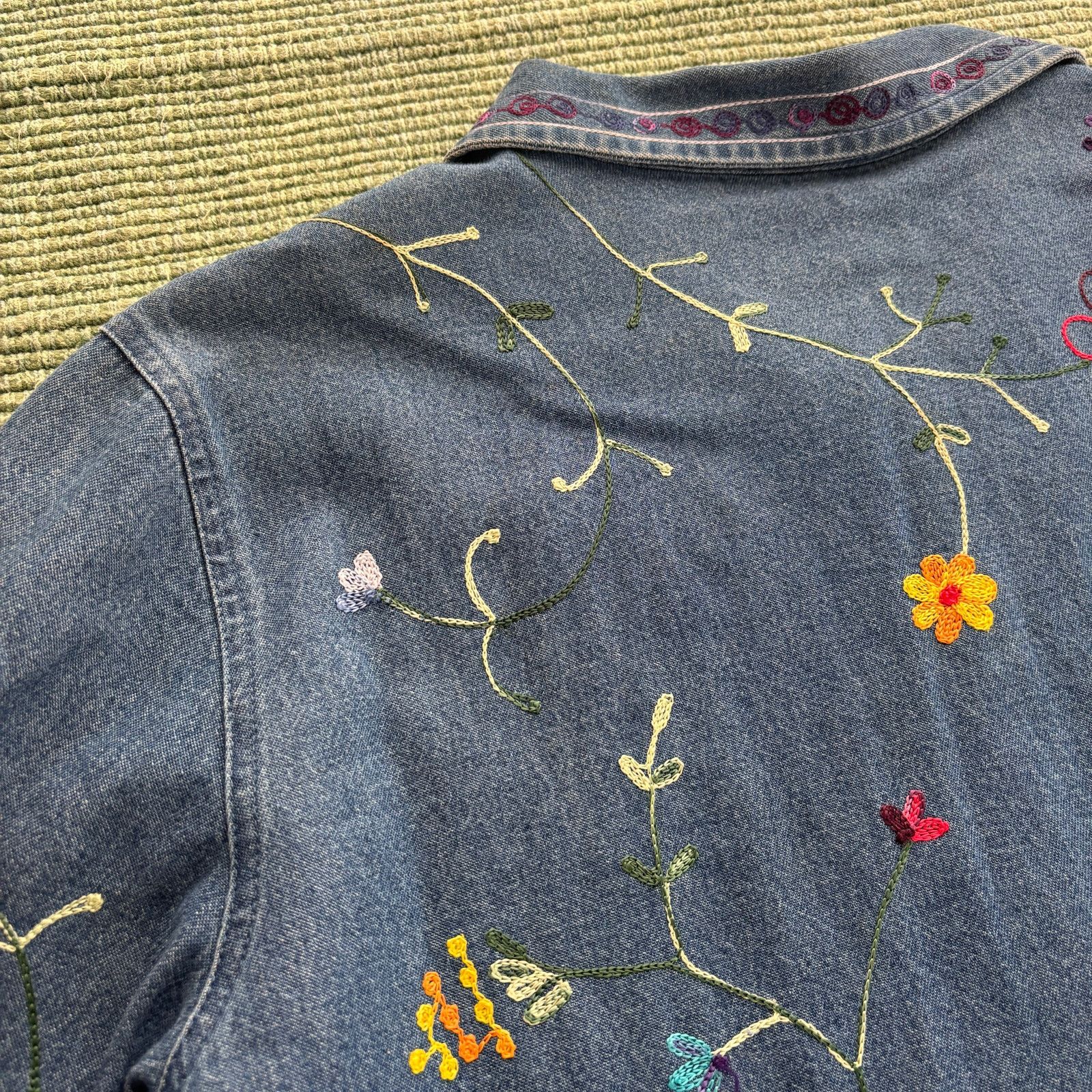 Vintage VTG 90s StudioWorks Chainstitched Floral Denim Womens Jacket Size L / US 10 / IT 46 - 8 Thumbnail