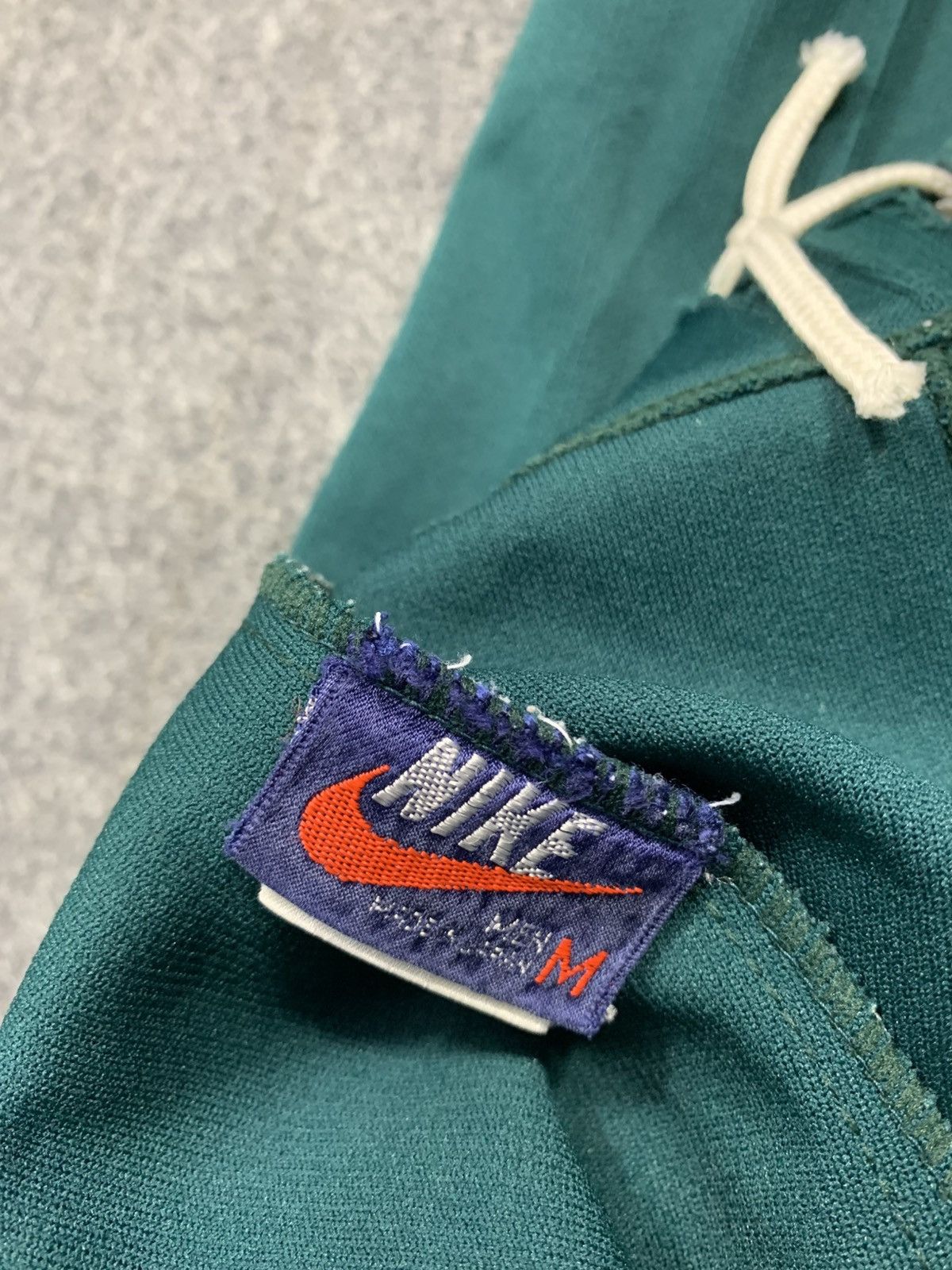 Nike 90s Nike Blue Tag Jogger Track Pant Stretchable Waist Size US 34 / EU 50 - 5 Thumbnail