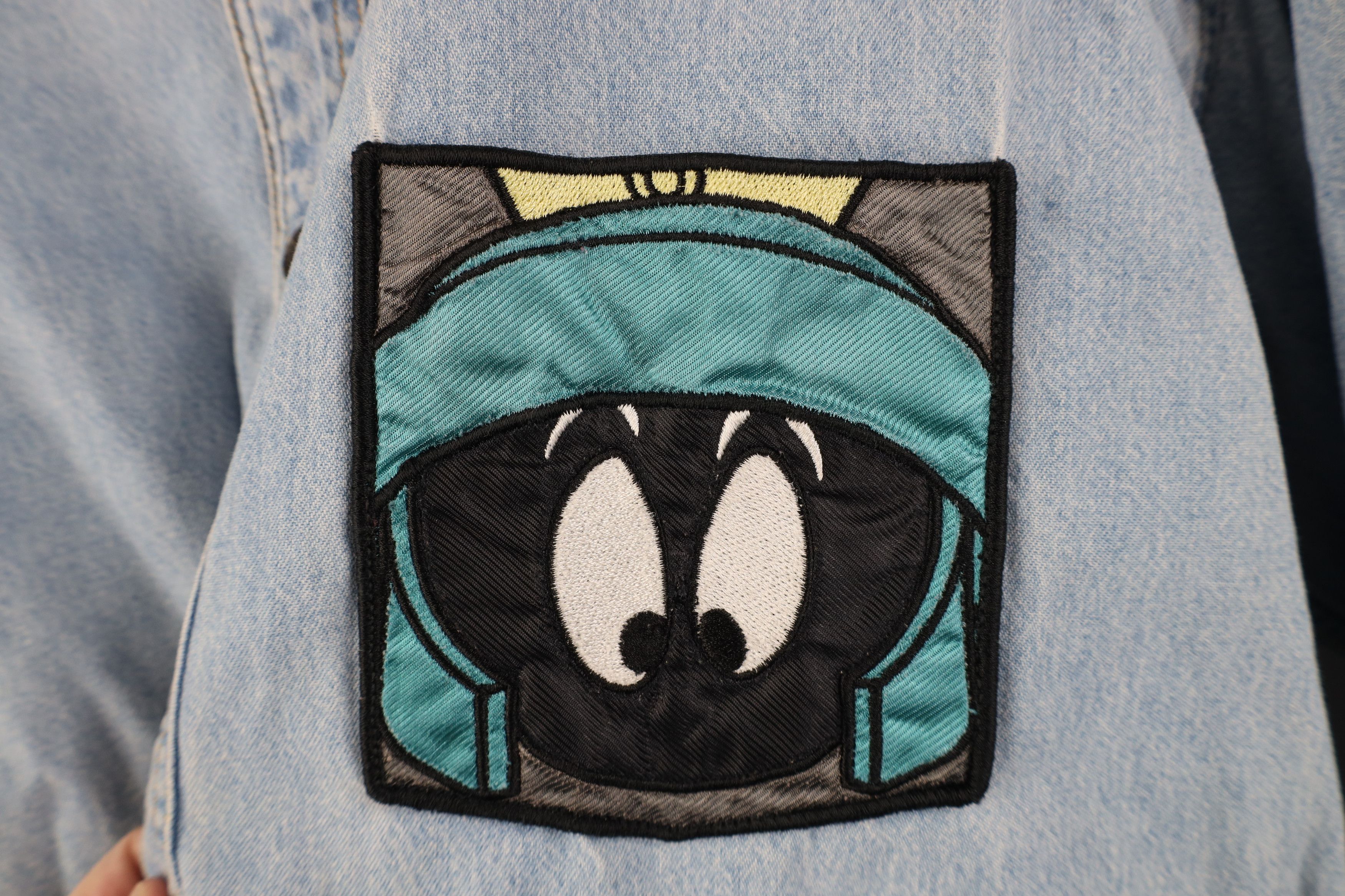 Vintage Vintage 90s Looney Tunes Alien Marvin the Martian Shirt Size US M / EU 48-50 / 2 - 4 Thumbnail