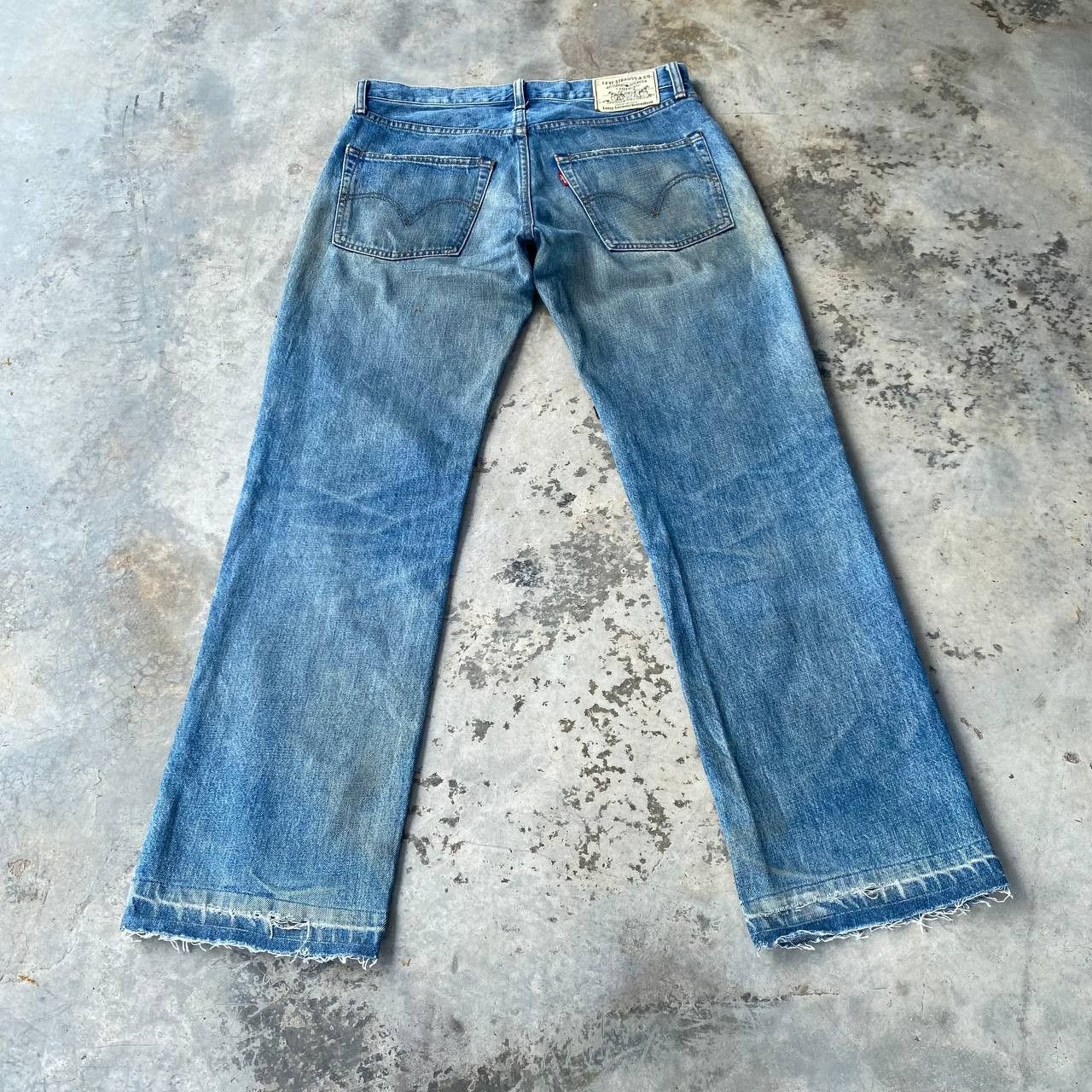 Levi's Vintage Clothing VINTAGE LEVIS 502 ANKLE CUT RELEASE HEM FADED BLUEWASH Size US 32 / EU 48 - 5 Thumbnail