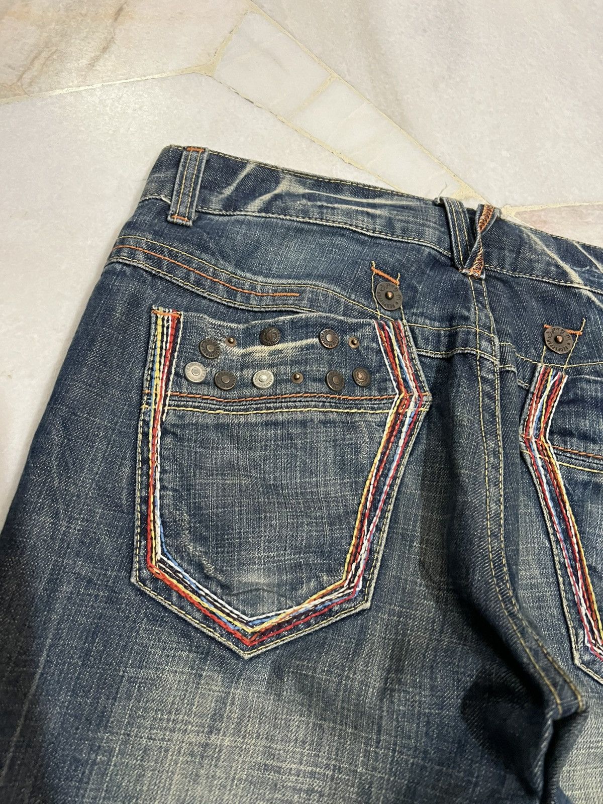 If Six Was Nine × Japanese Brand FLARE 90’s RED PEPPER CLAW DISTRESS JEAN Size US 35 - 14 Thumbnail