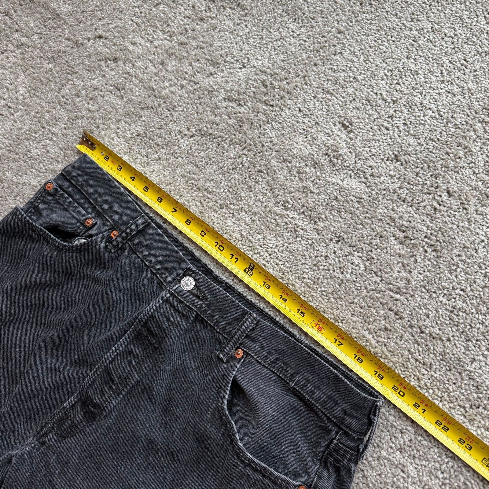 Levi's Vintage Levis 501 Black Denim Jeans Mens 40x32 Casual Fit Size US 40 / EU 56 - 5 Thumbnail