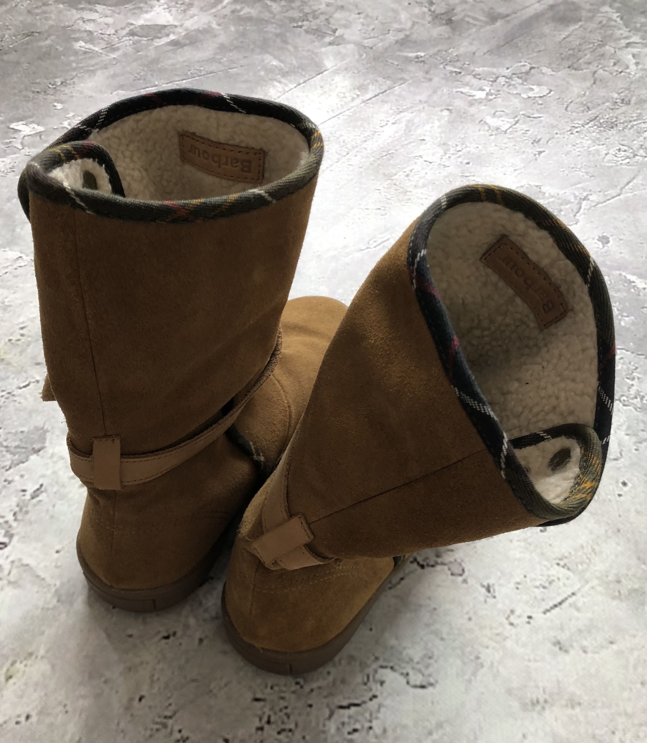 Barbour Barbour Vintage ugg’s Women Boots Shoes Size US 4 / IT 34 - 2 Thumbnail