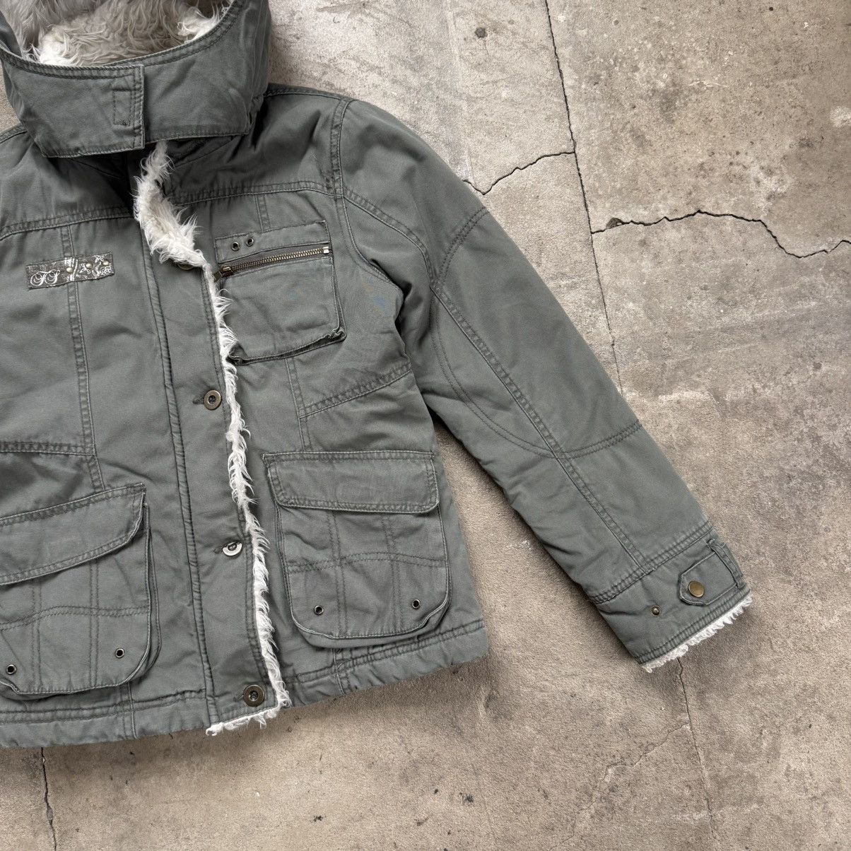 Le Grande Bleu (L.G.B.) Vintage Fishbone Khaki Green Jacket With Faux Fut Hood Size M / US 6-8 / IT 42-44 - 4 Thumbnail