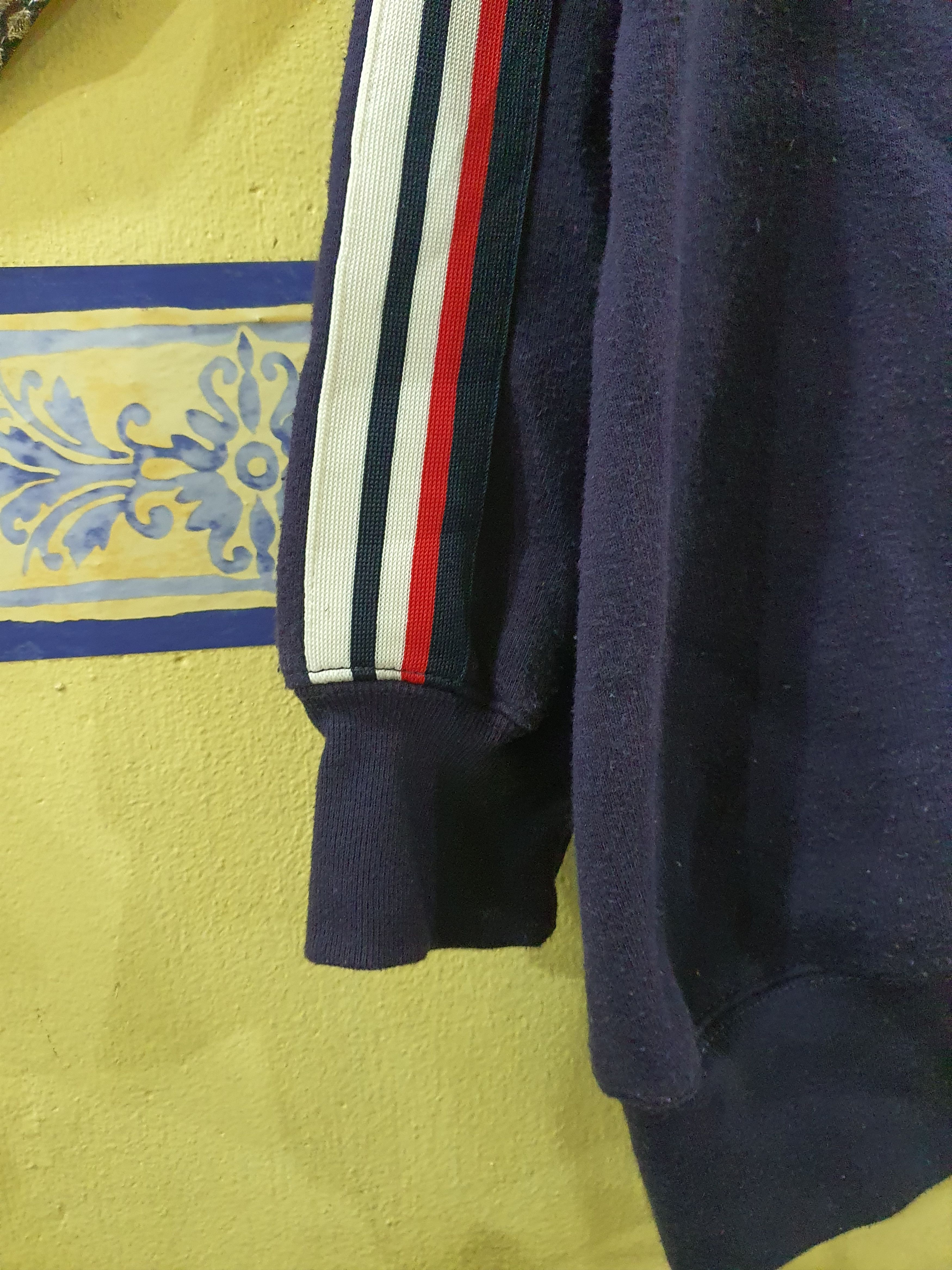 Kangol Vintage Kangol sweatshirt with red and white side stripes Size US XXL / EU 58 / 5 - 6 Thumbnail