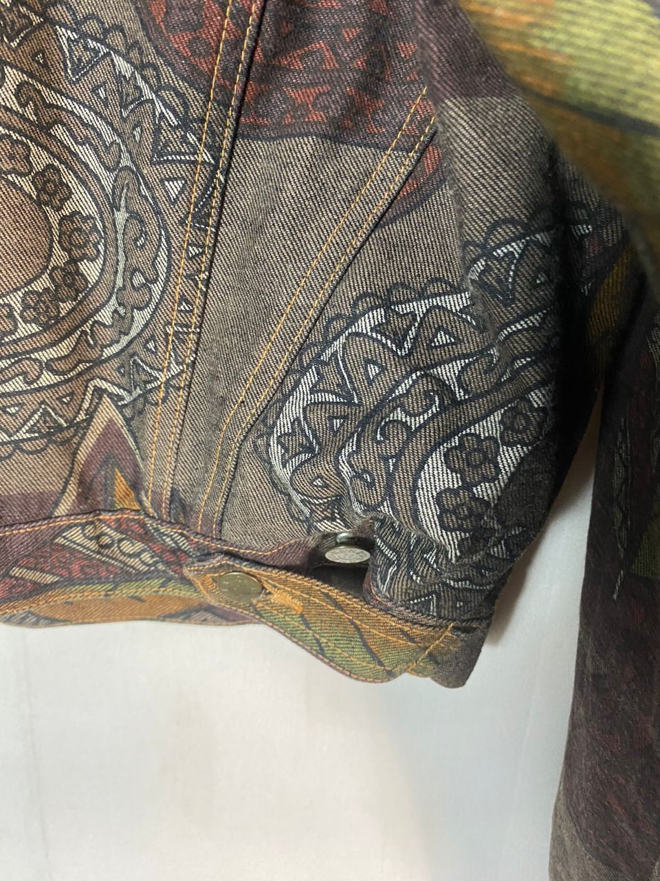 Kenzo Kenzo jeans fullprint button up trucker denim jacket Size US L / EU 52-54 / 3 - 14 Thumbnail