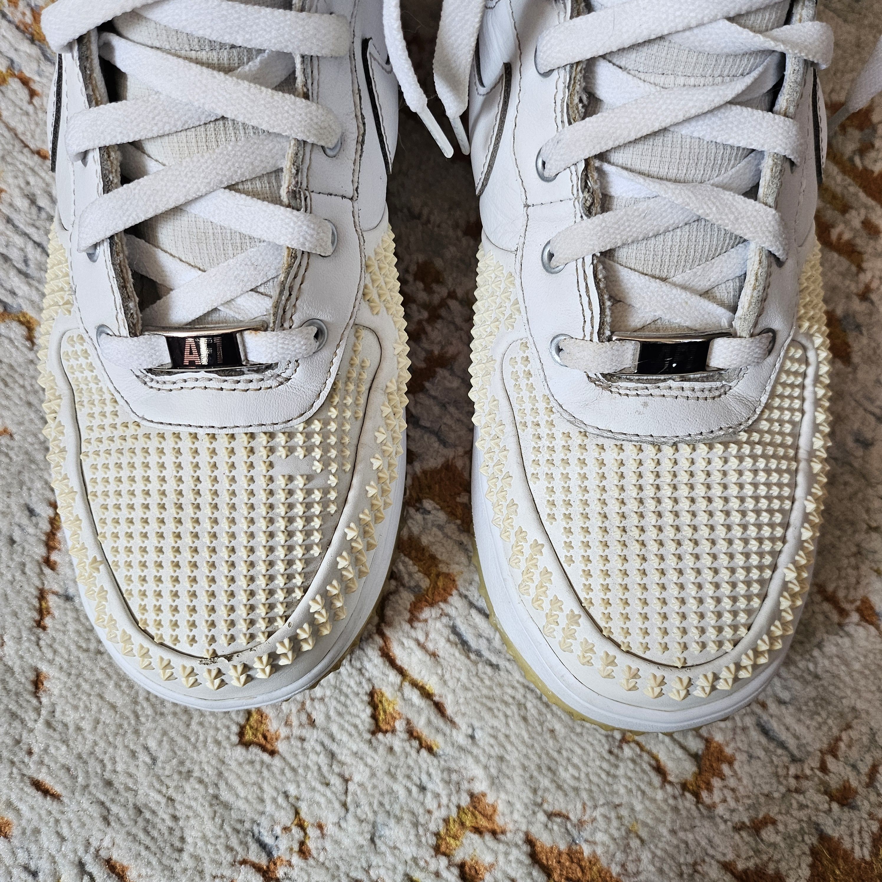 Nike Nike Air Force 1 "LF1 Duckboot Triple White" Size US 7 / EU 40 - 6 Thumbnail