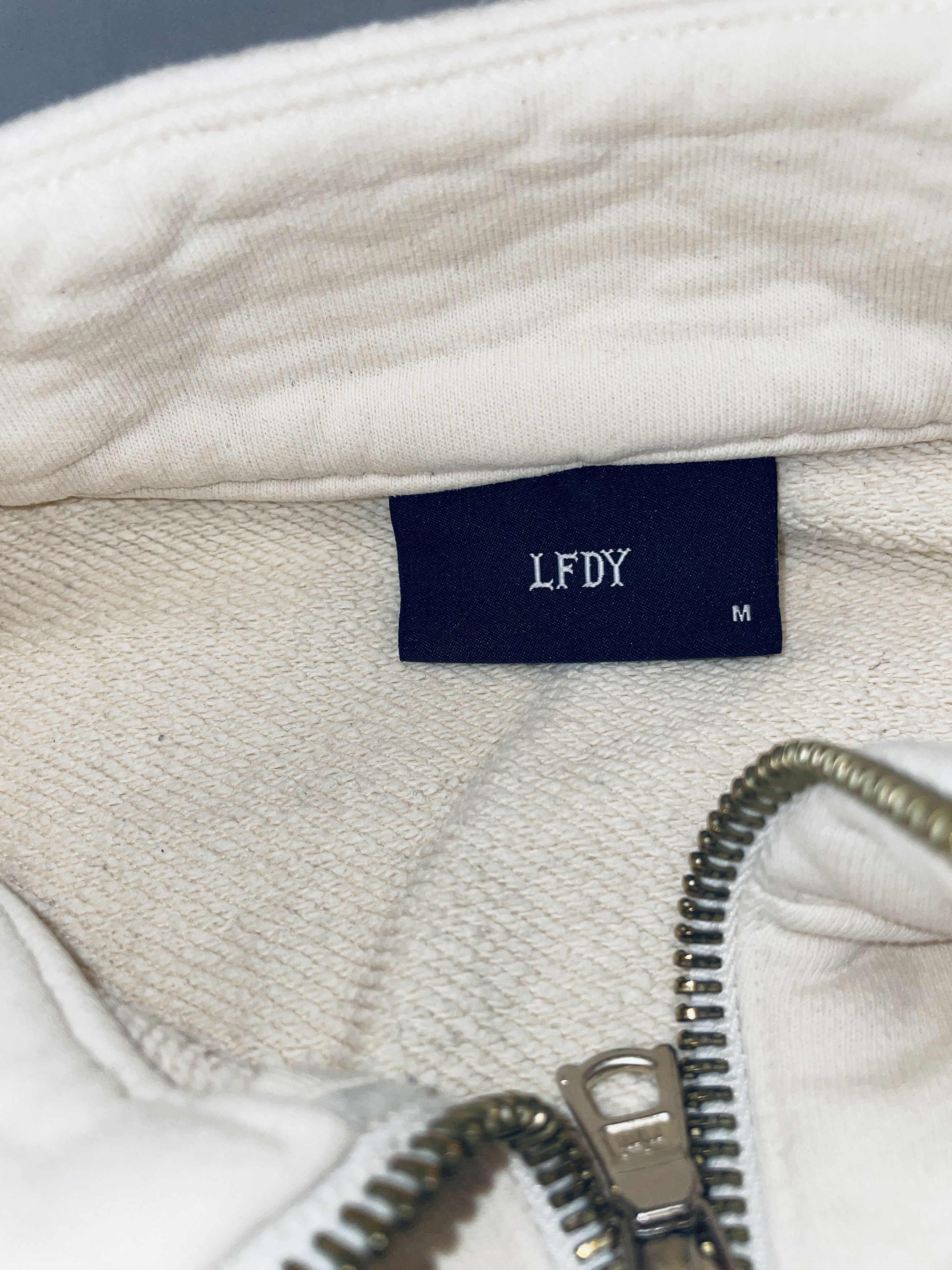 LFDY 🧥 79,90 € – LFDY Zip-Hoodie Größe M – gebraucht Size US M / EU 48-50 / 2 - 4 Thumbnail