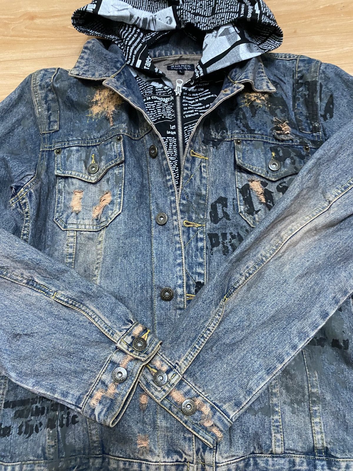 GOSTAR DE FUGA × In The Attic × Seditionaries 🔥RARE🔥 in the attic printed waxed denim jacket double layer Size US M / EU 48-50 / 2 - 12 Thumbnail