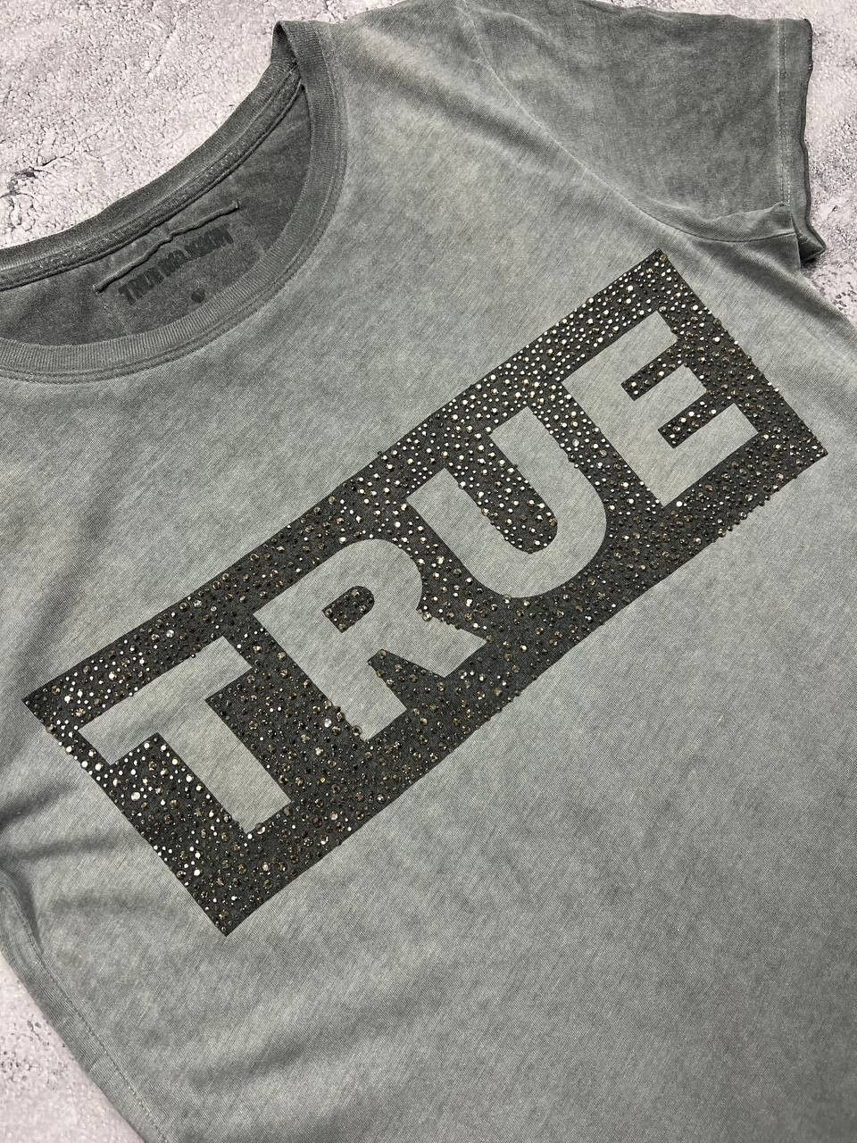 True Religion Vintage 2000s True Religion T-Shirt Big Logo Avant Garde Tee Size XS / US 0-2 / IT 36-38 - 5 Thumbnail