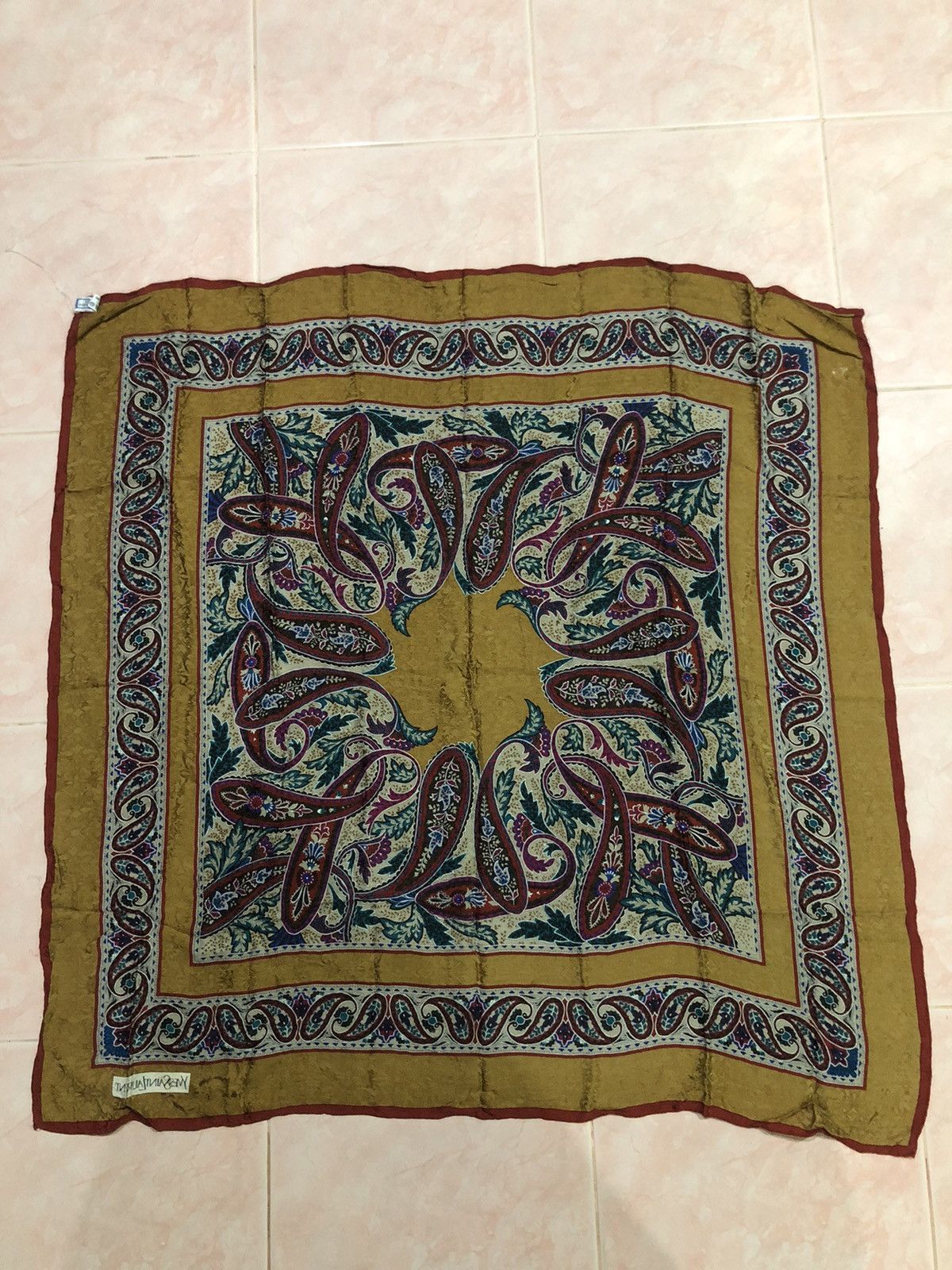 Designer × Yves Saint Laurent Yves Saint Laurent Florals Silk Scarf Size ONE SIZE - 2 Thumbnail